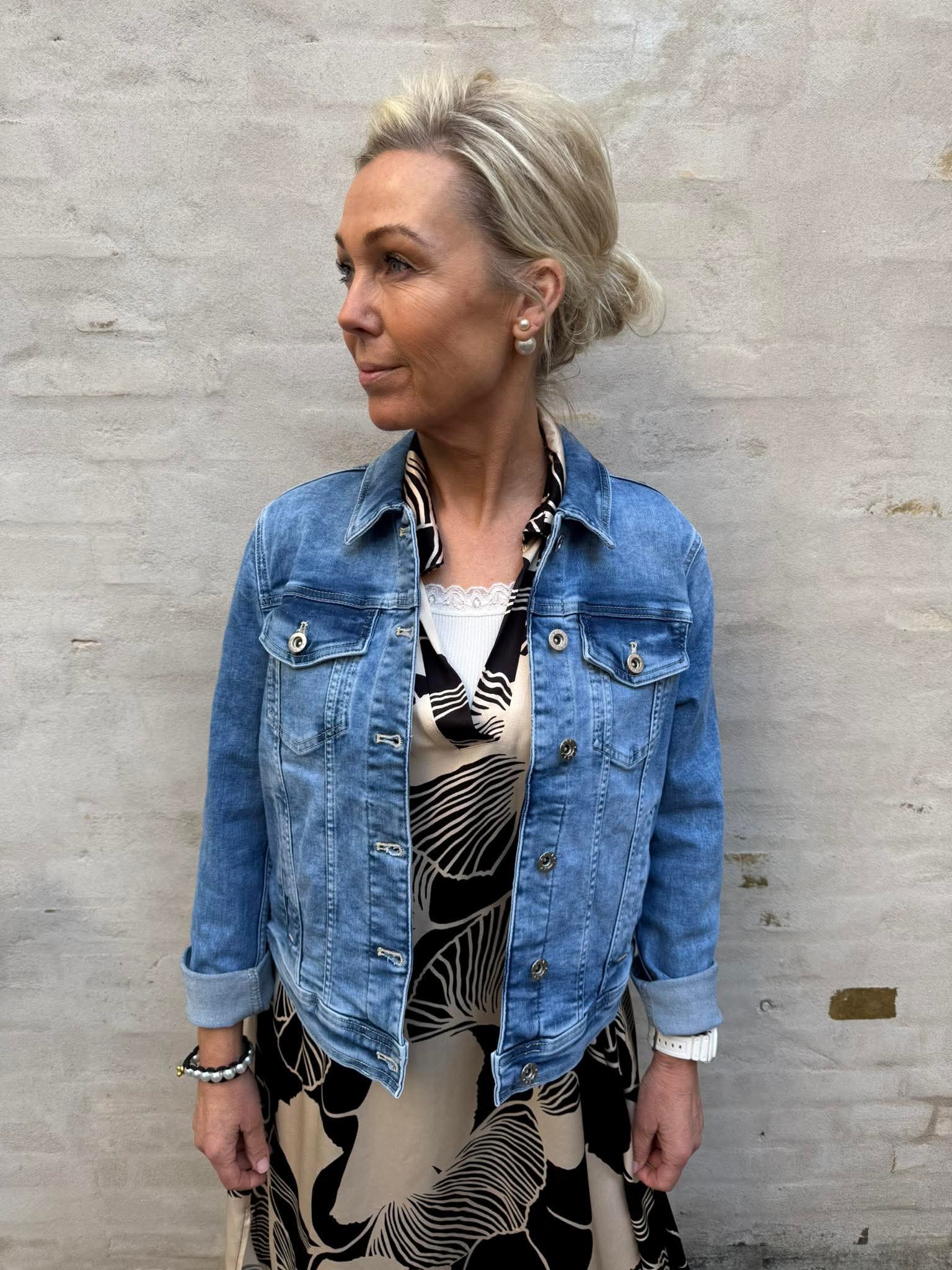 Style Jacket - Medium Blue Wash