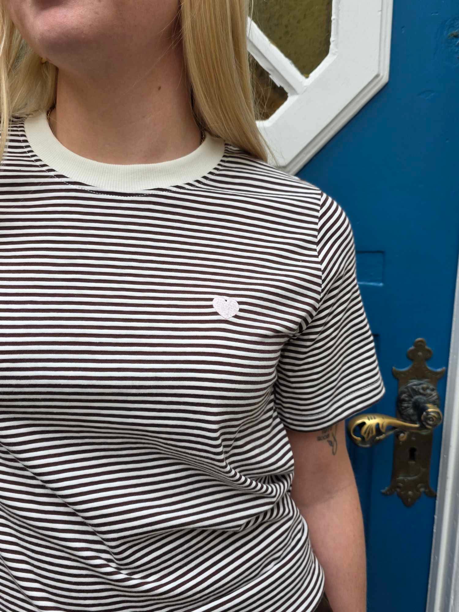 PISA LIFE SS PRINT TOP - Cloud Dancer CICORIA KAFFE RÄMMER/ROSA HJÄRTA