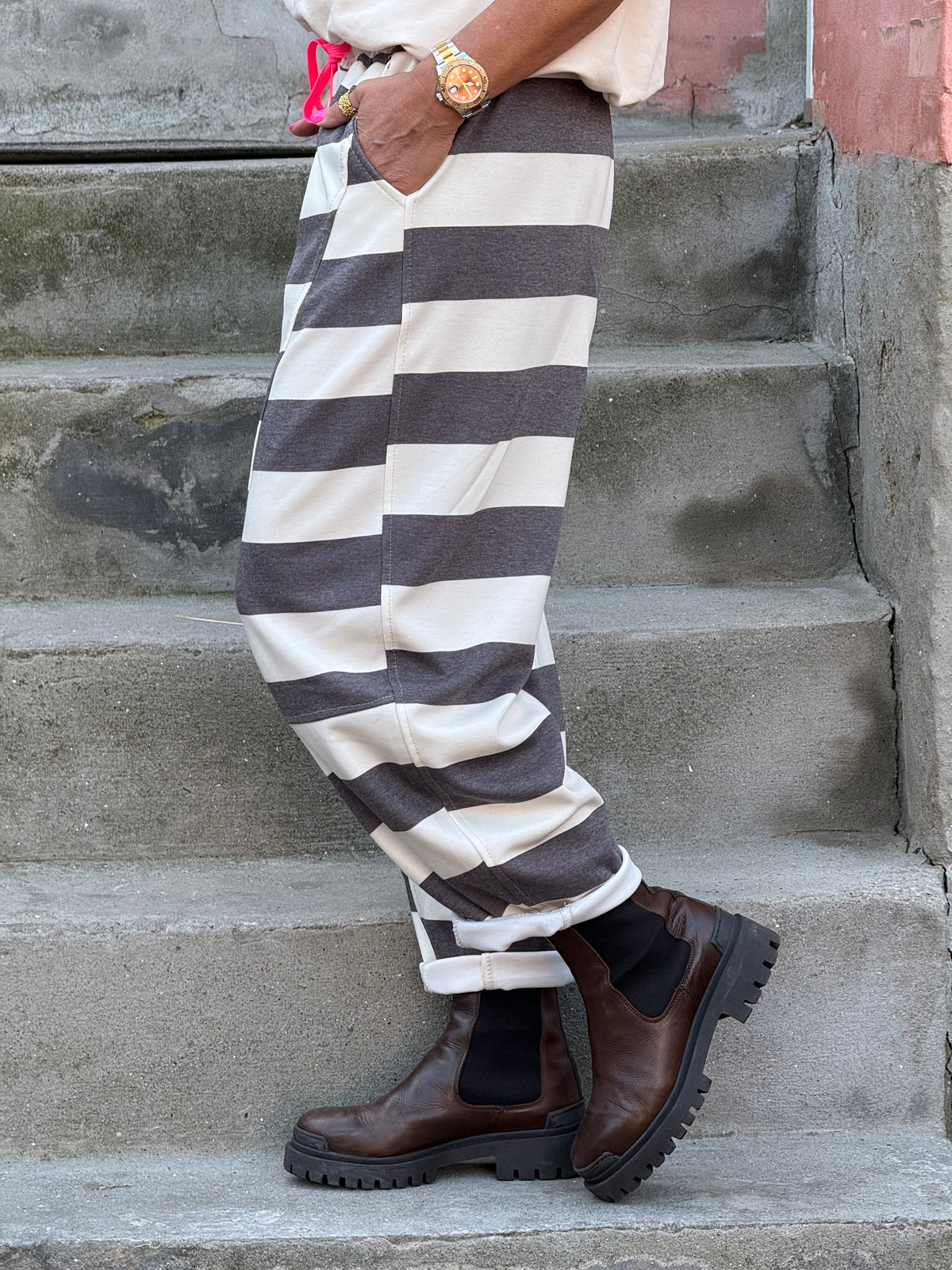 Very Striped Sweatpants - Off White/Brown