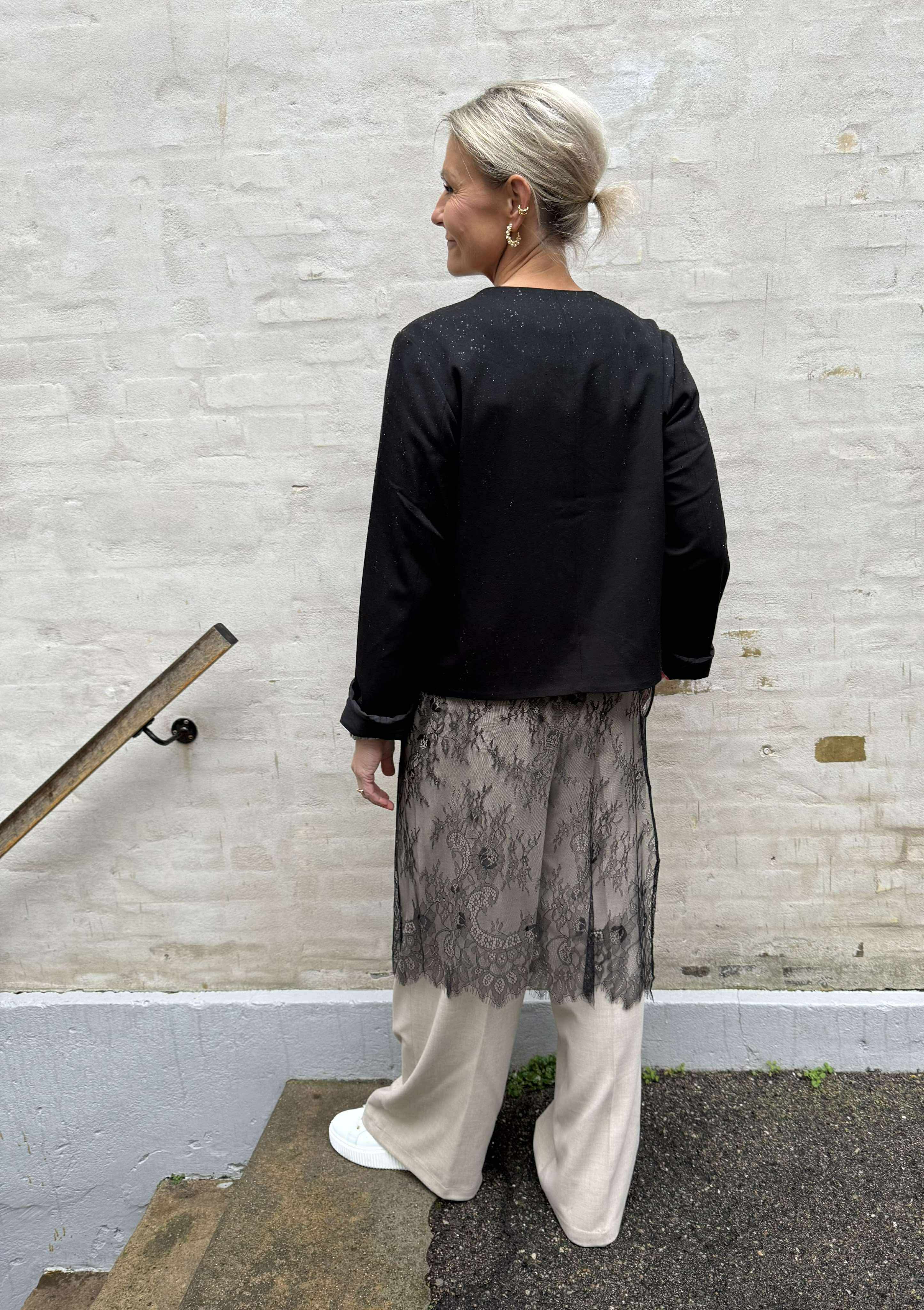 ORIANNA spetskjol - Svart