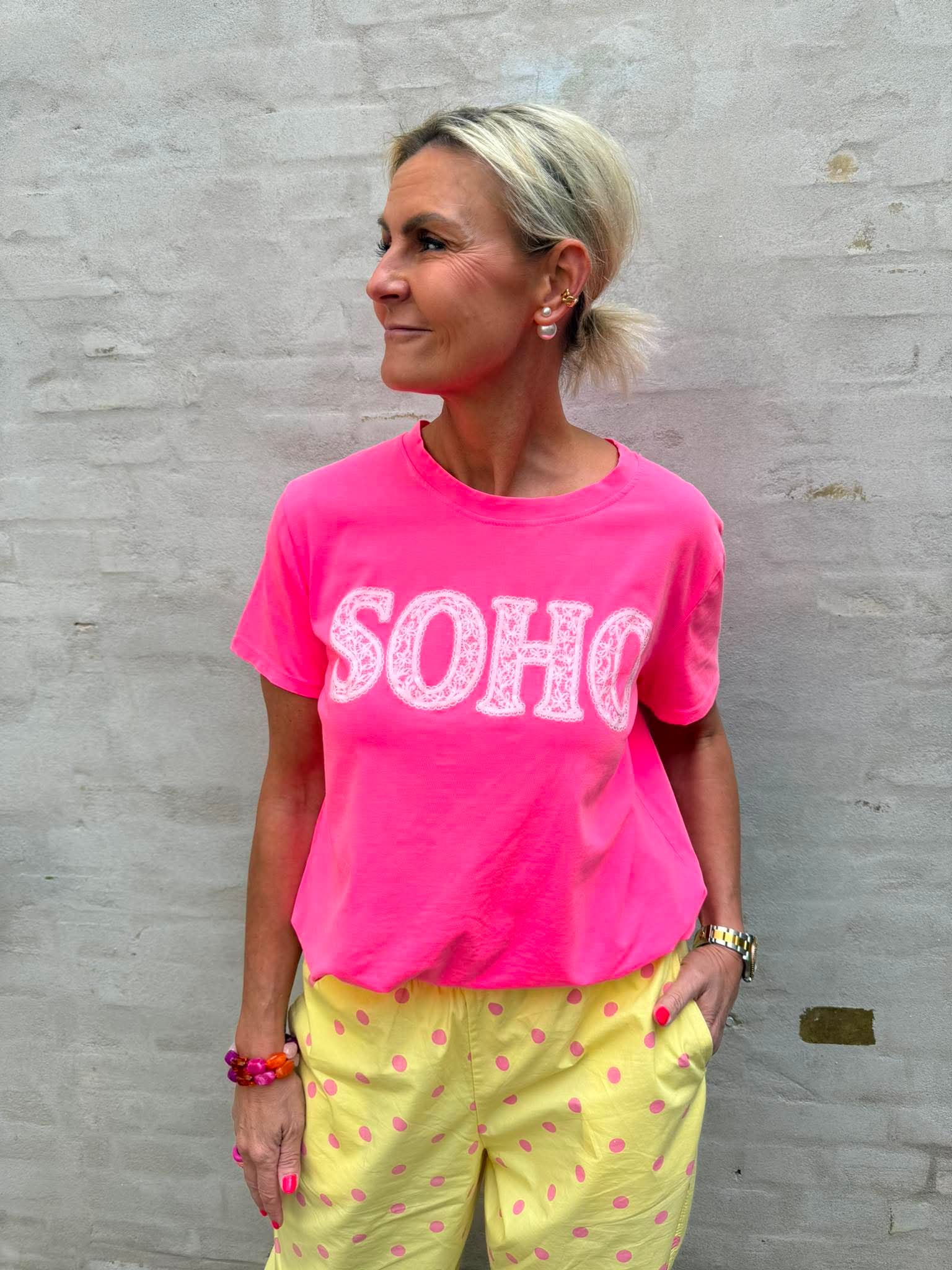 Belina Tee - Pink Fluo