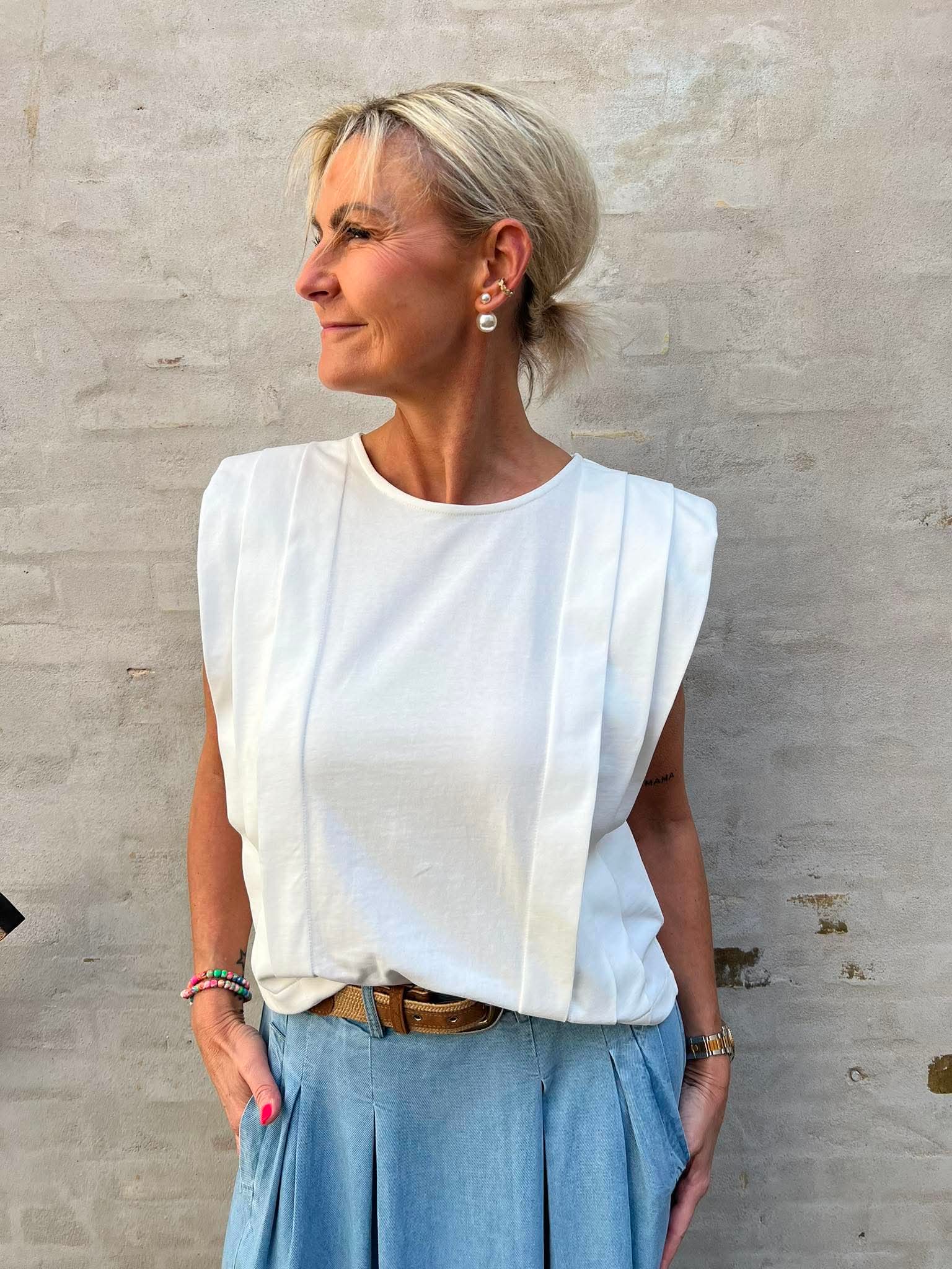 ZelliCC Padded Pleat Top - White