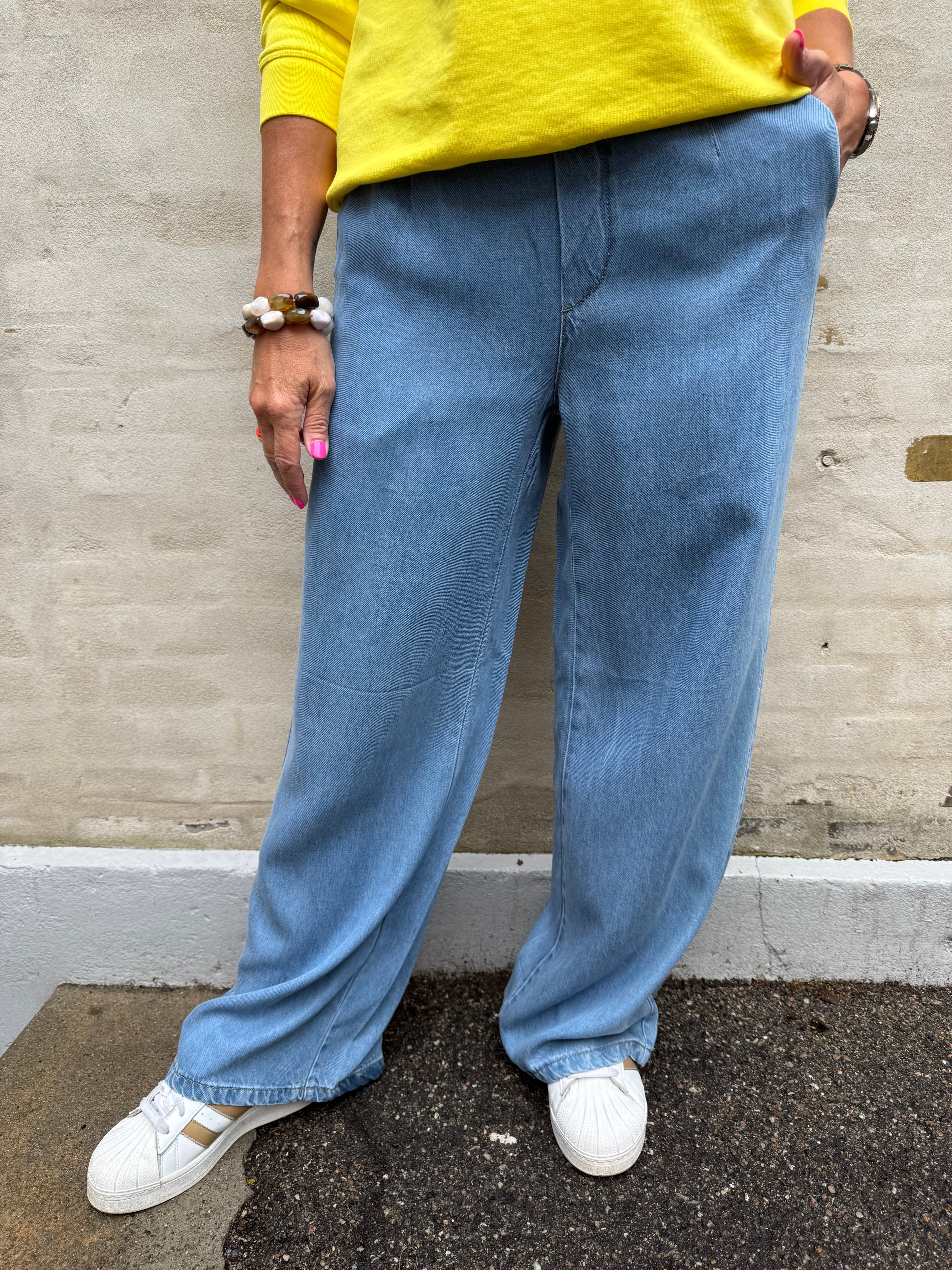 FRAME LISA WIDE PANT - Light Blue Denim