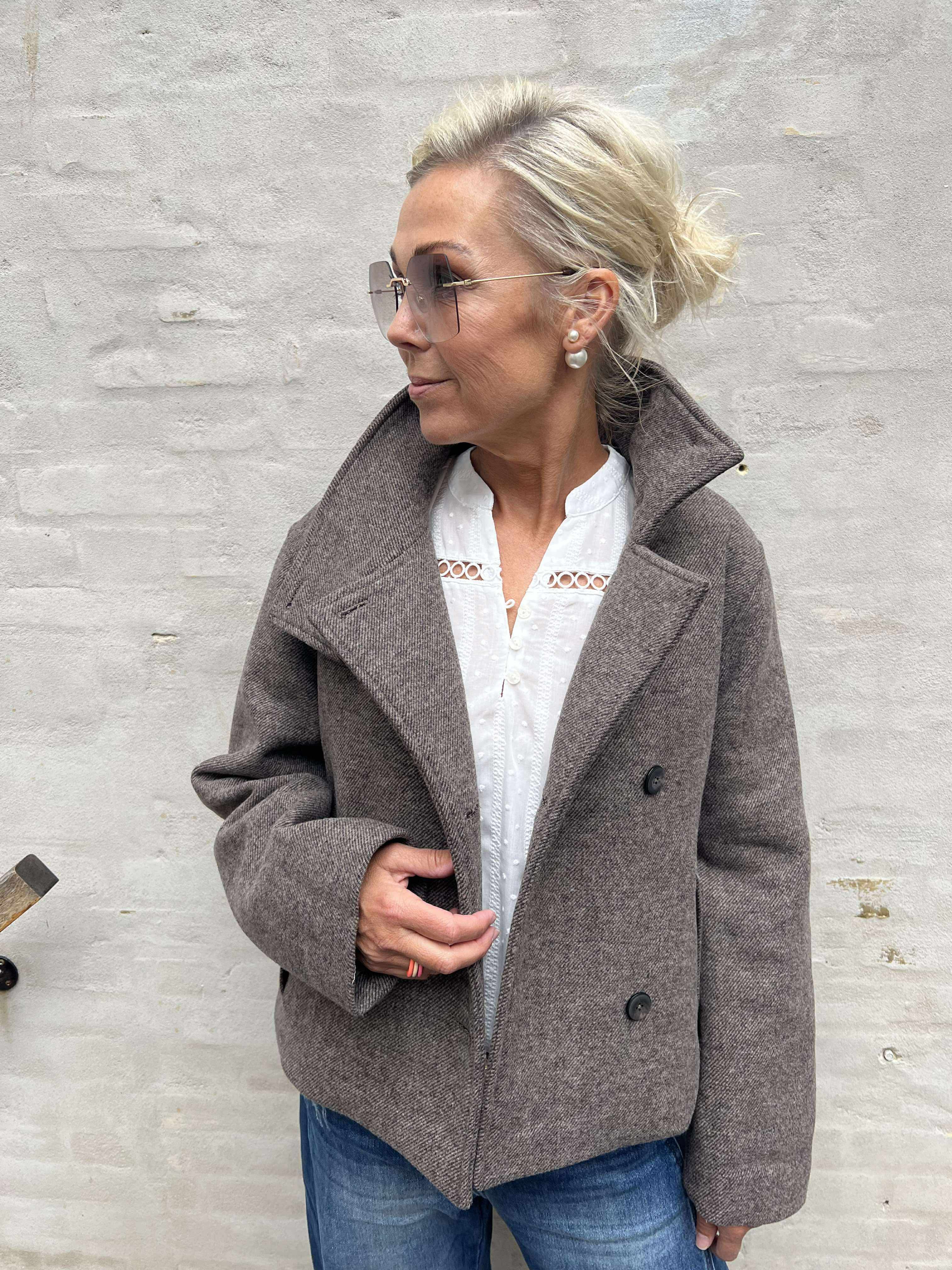 RIKI SHORT JACKET - Morel Melange