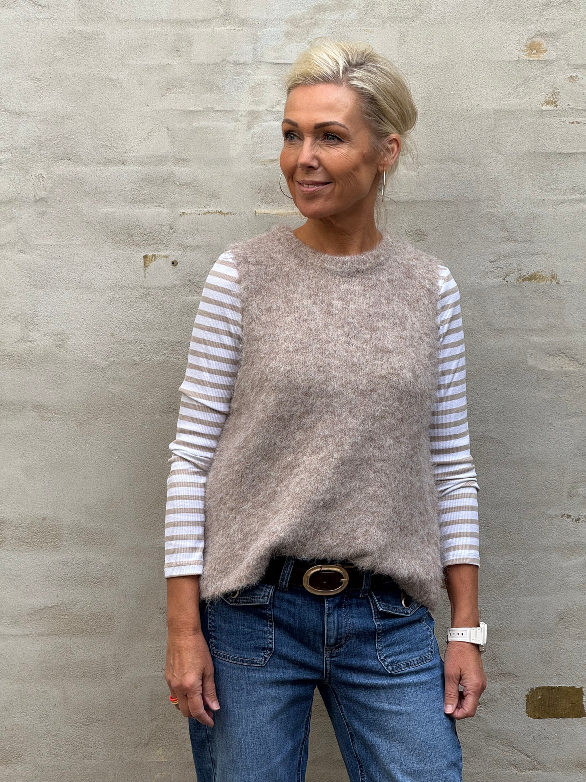 EMMY S/L VEST KNIT - Simply Taupe