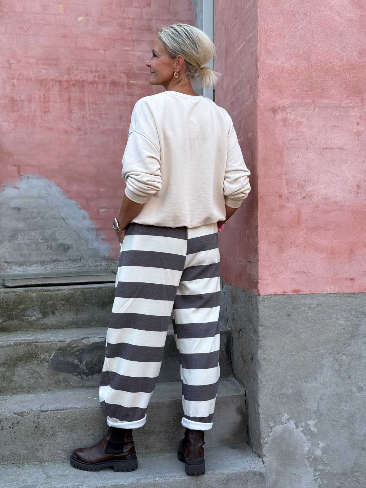 Very Striped Sweatpants - Off White/Brown