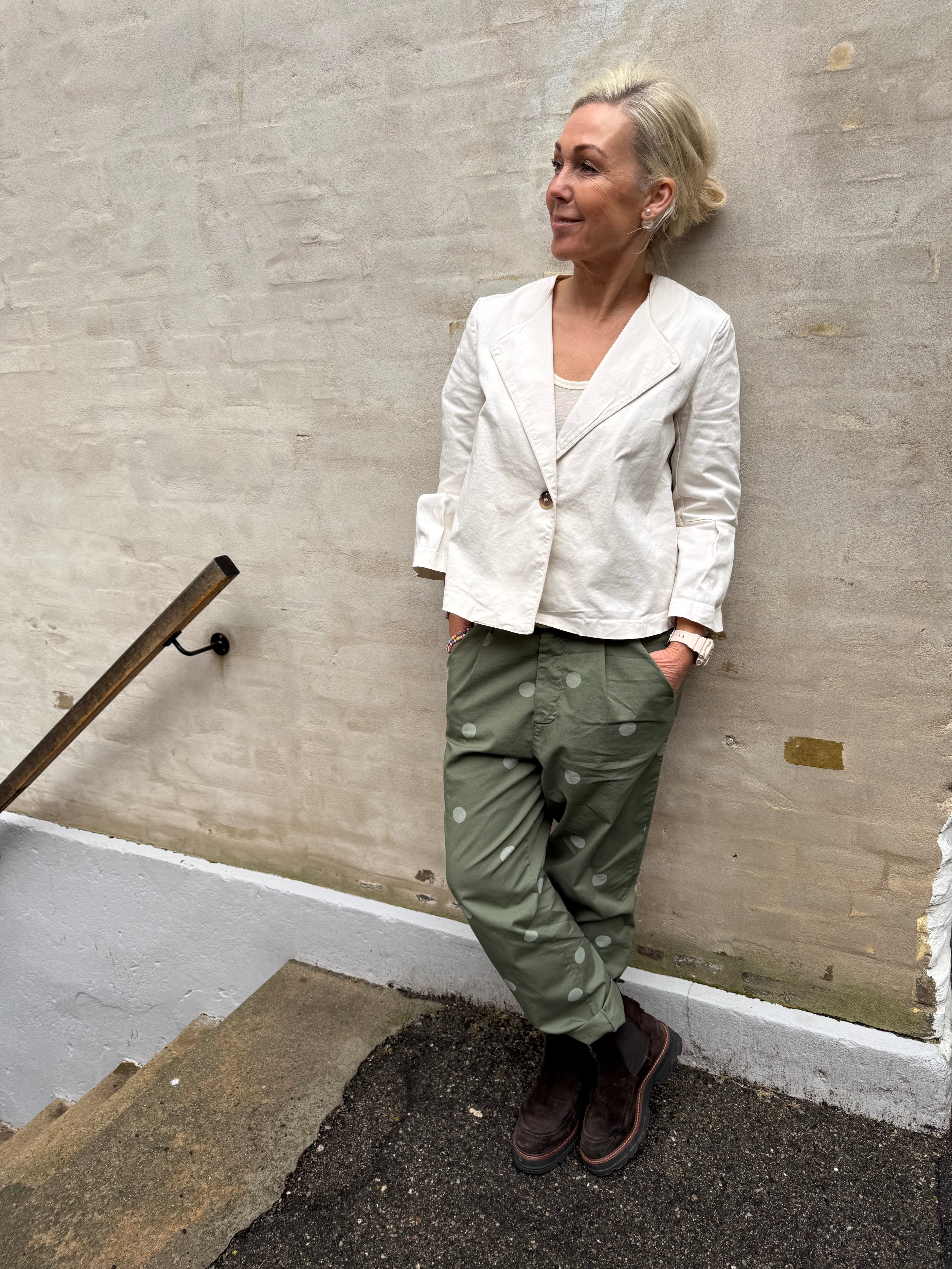 Francesca Jacka - Off White