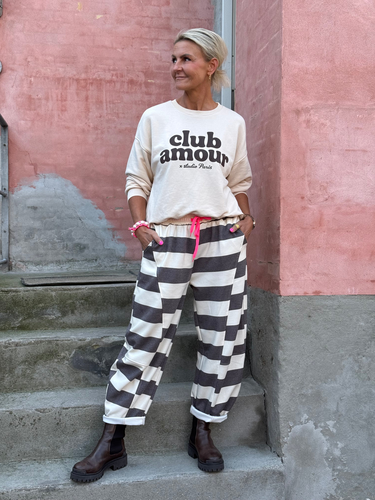 FÖRBESTÄLLNING-Very Striped Sweatpants - Off White/Brown