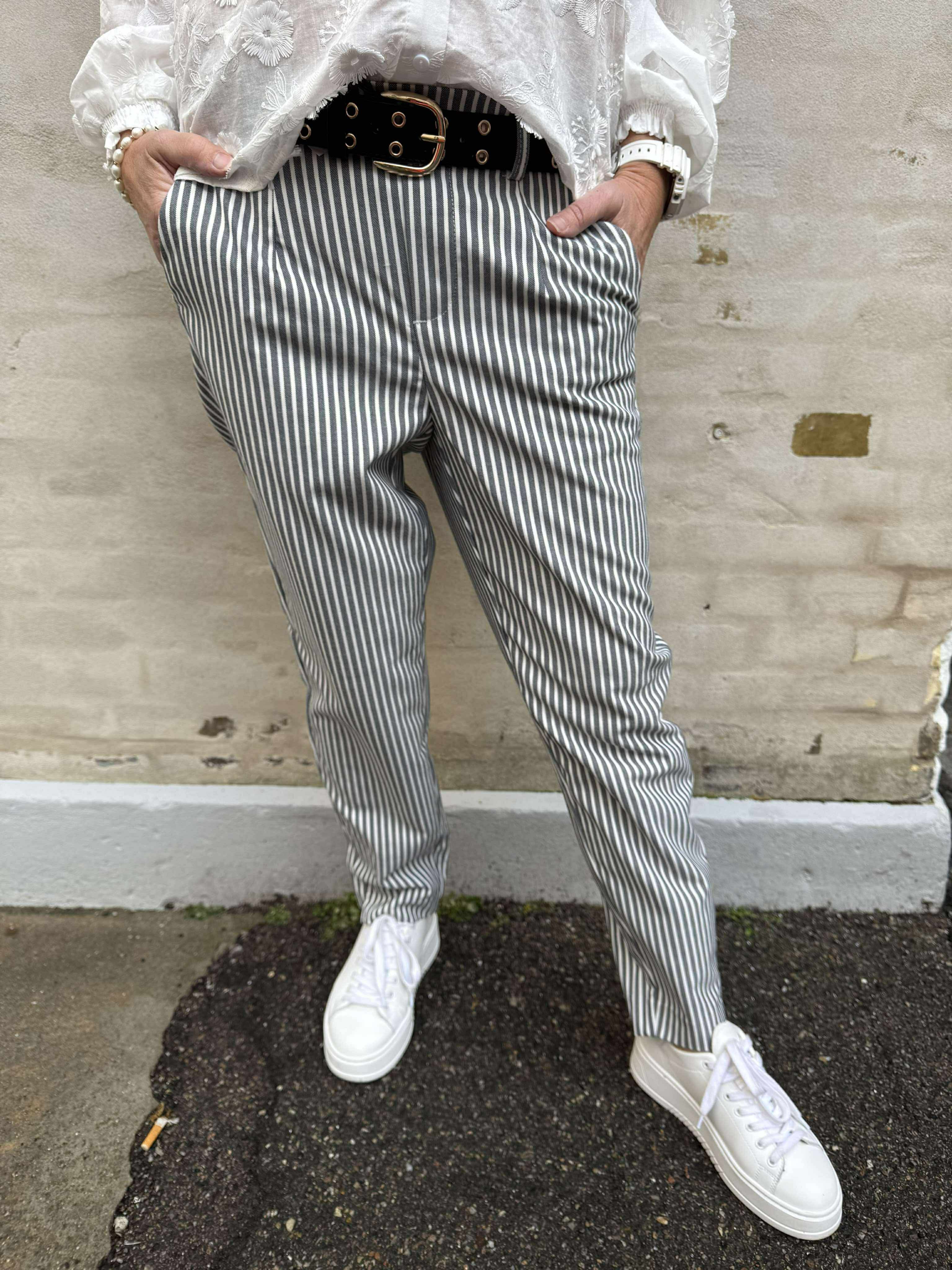 Lisa Slim Pant - Cloud Dancer/Sky kapten