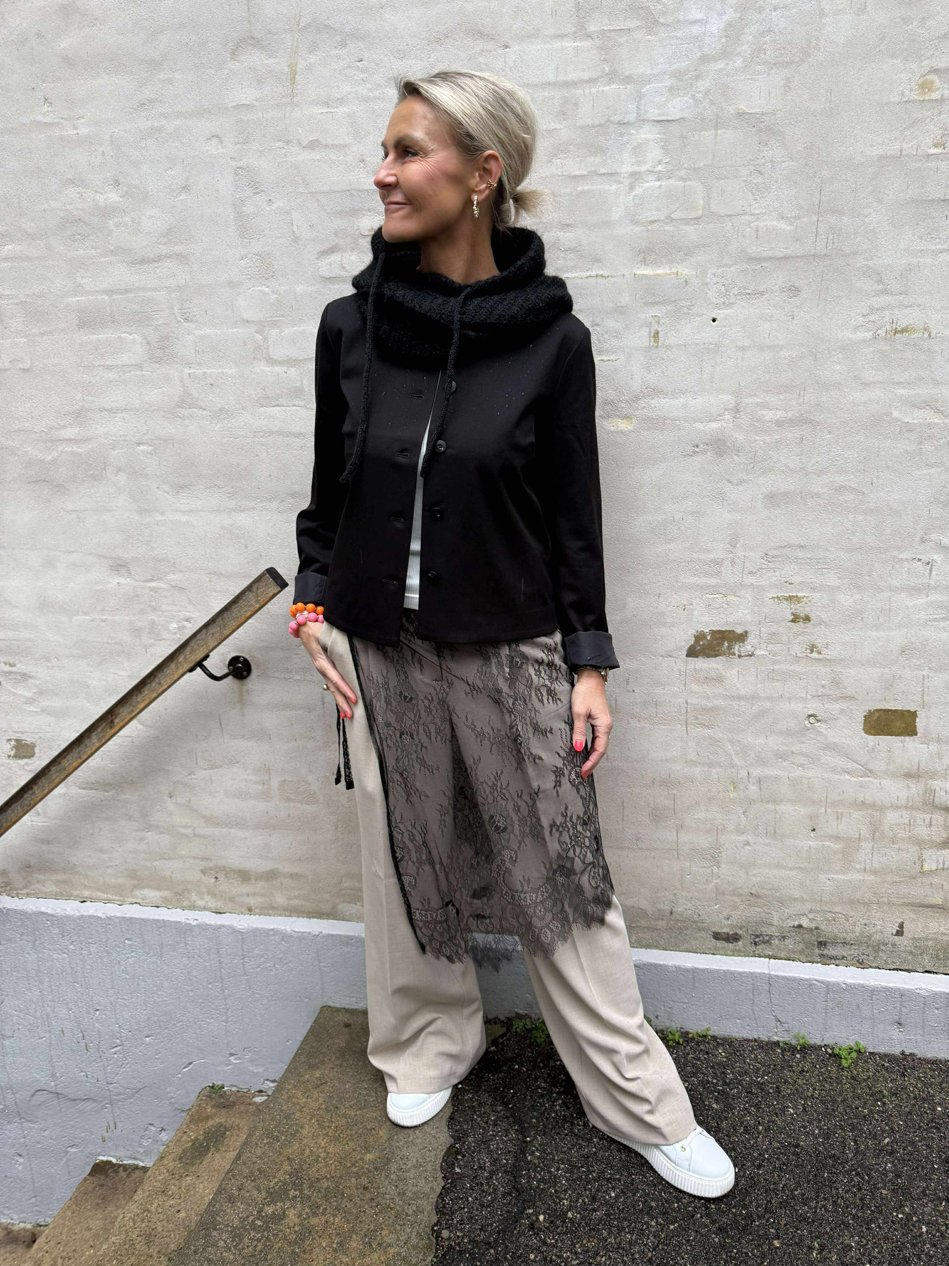 ORIANNA spetskjol - Svart