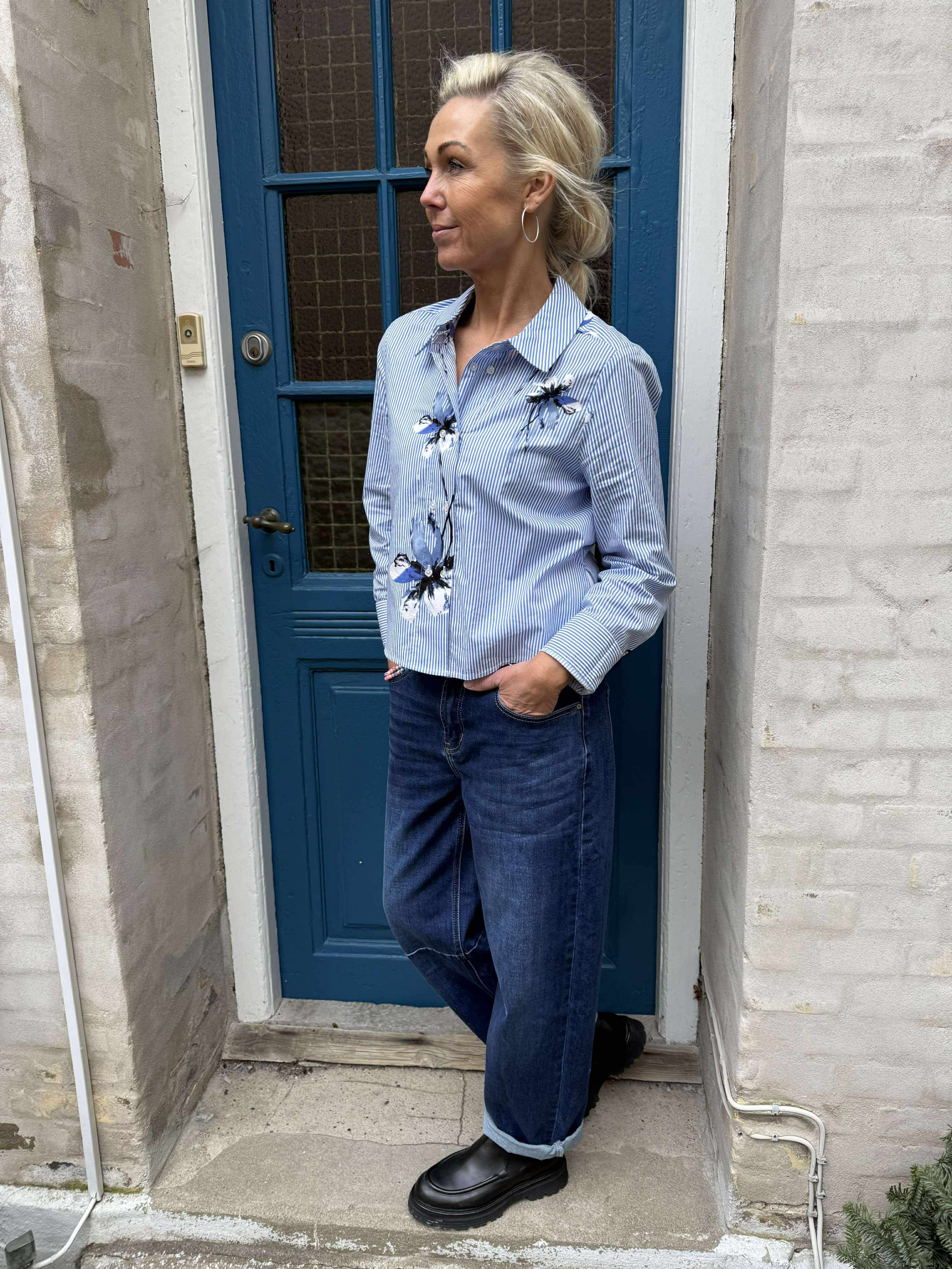 Brila Skjorta - Blå Blomsterrand