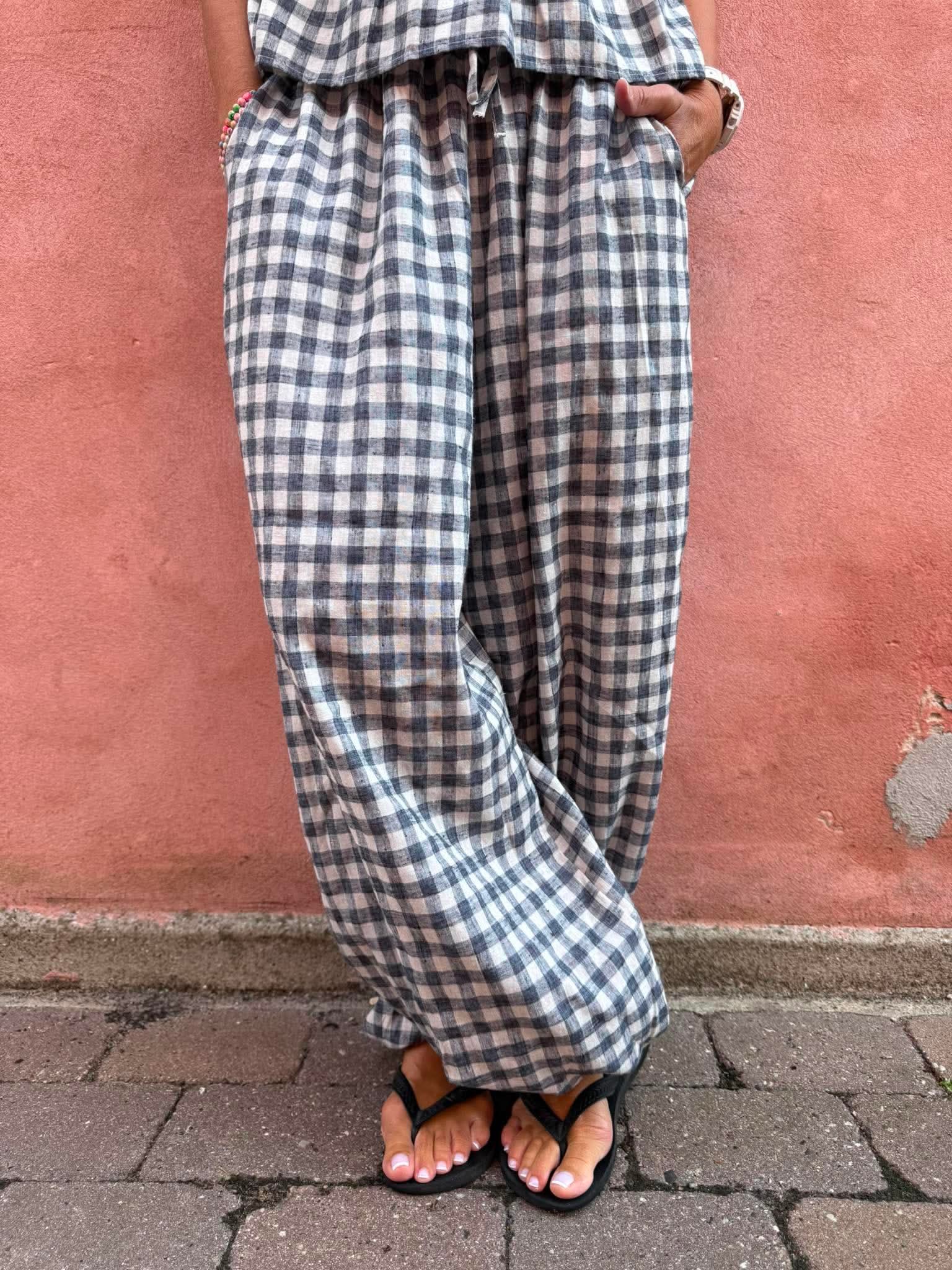 Roxane Balloon Check Pants - Black