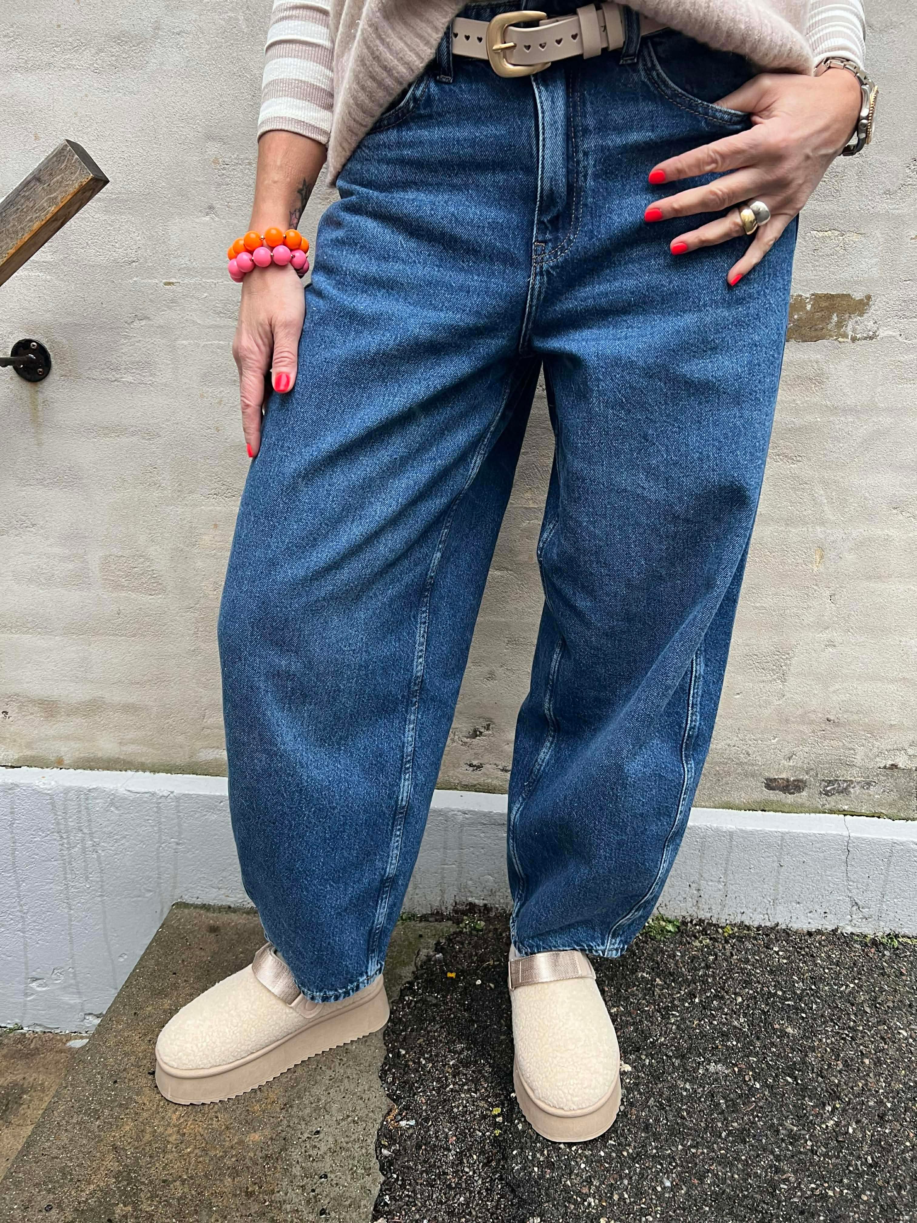 JDYSUSIA MW BARREL - Medium Blue Denim