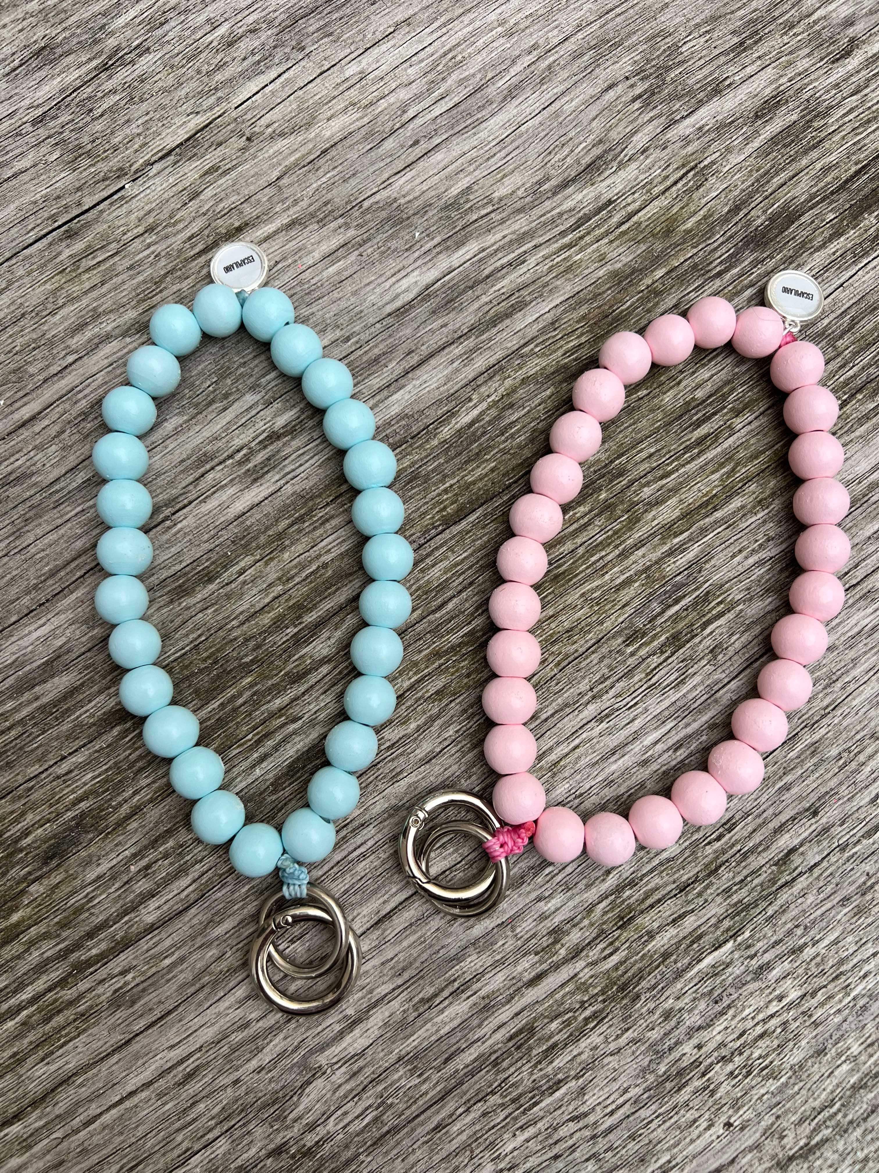 Nyckelring i trä blå