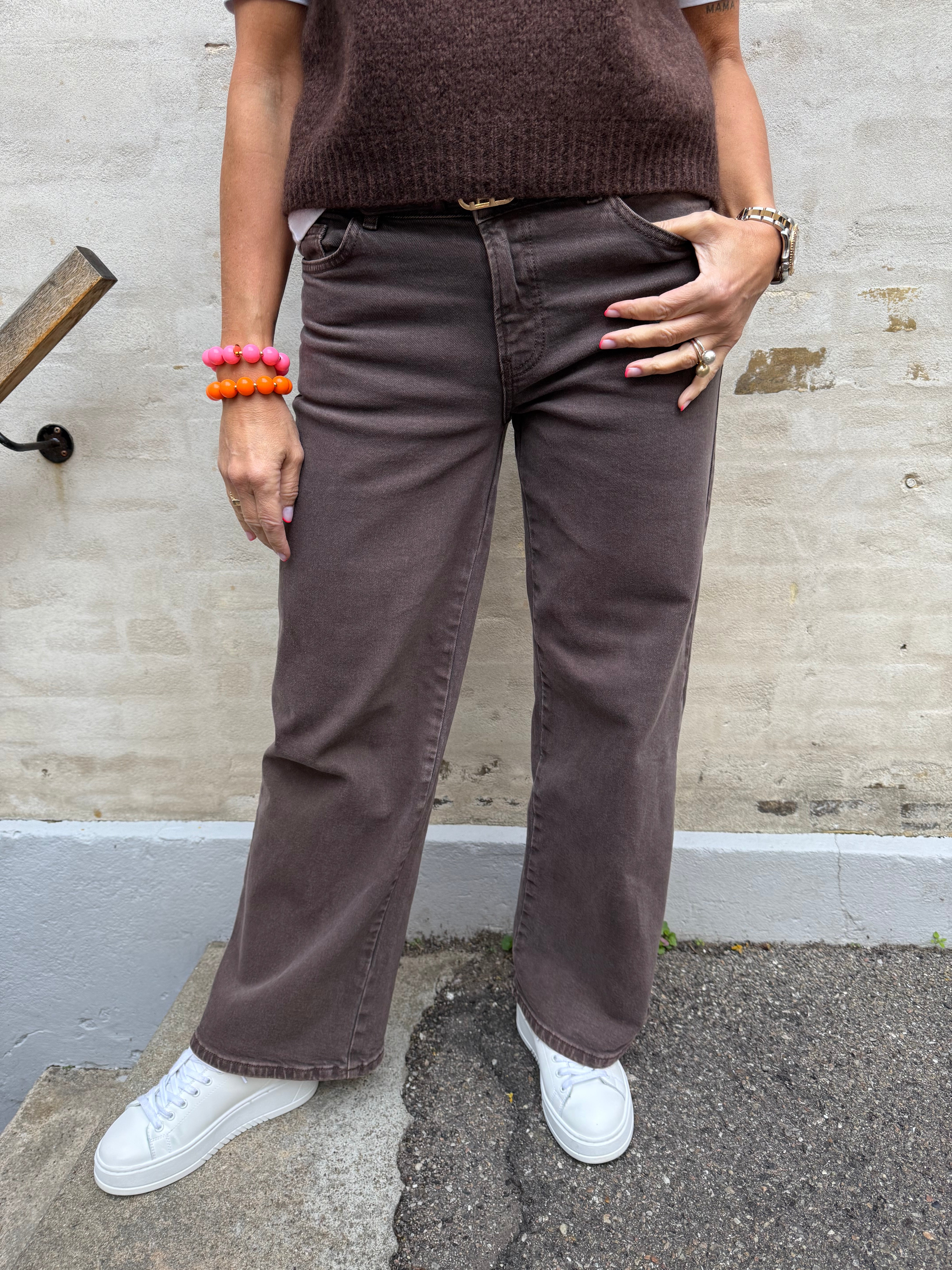 Selma Låg midja vida jeans - Hot Fudge