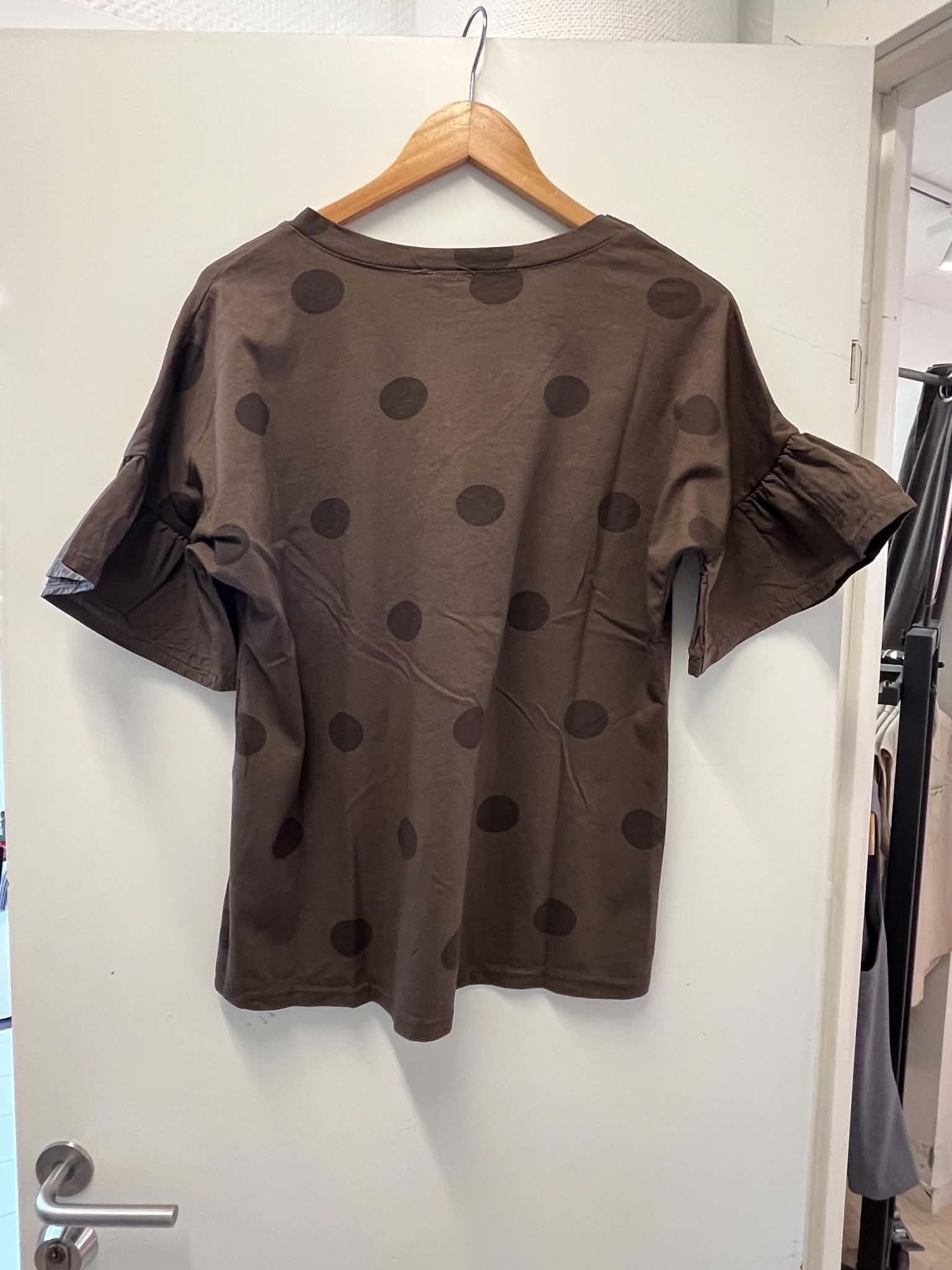 Dot Tee - Dark Brown