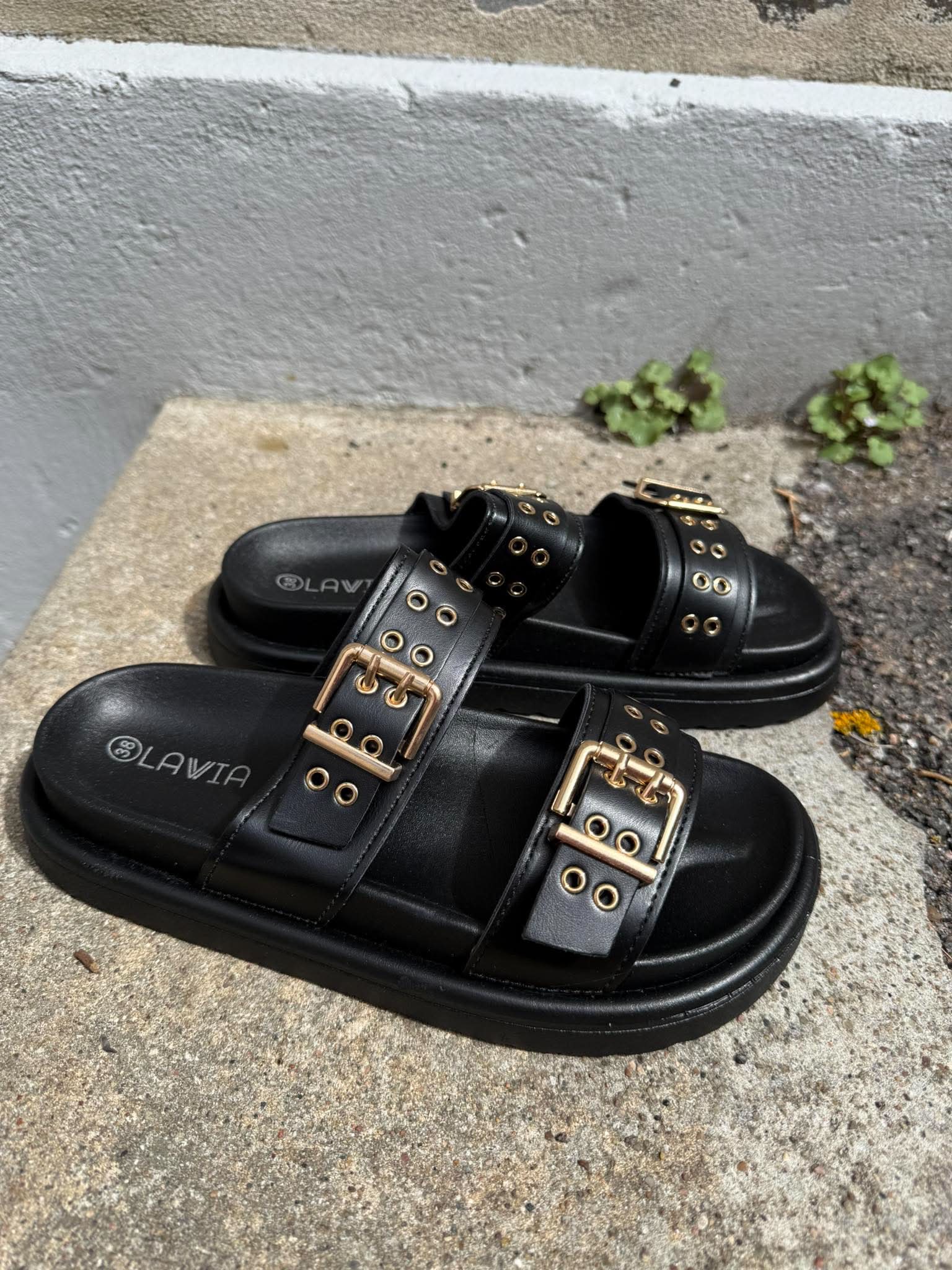 Holy Moly Sandals - Black