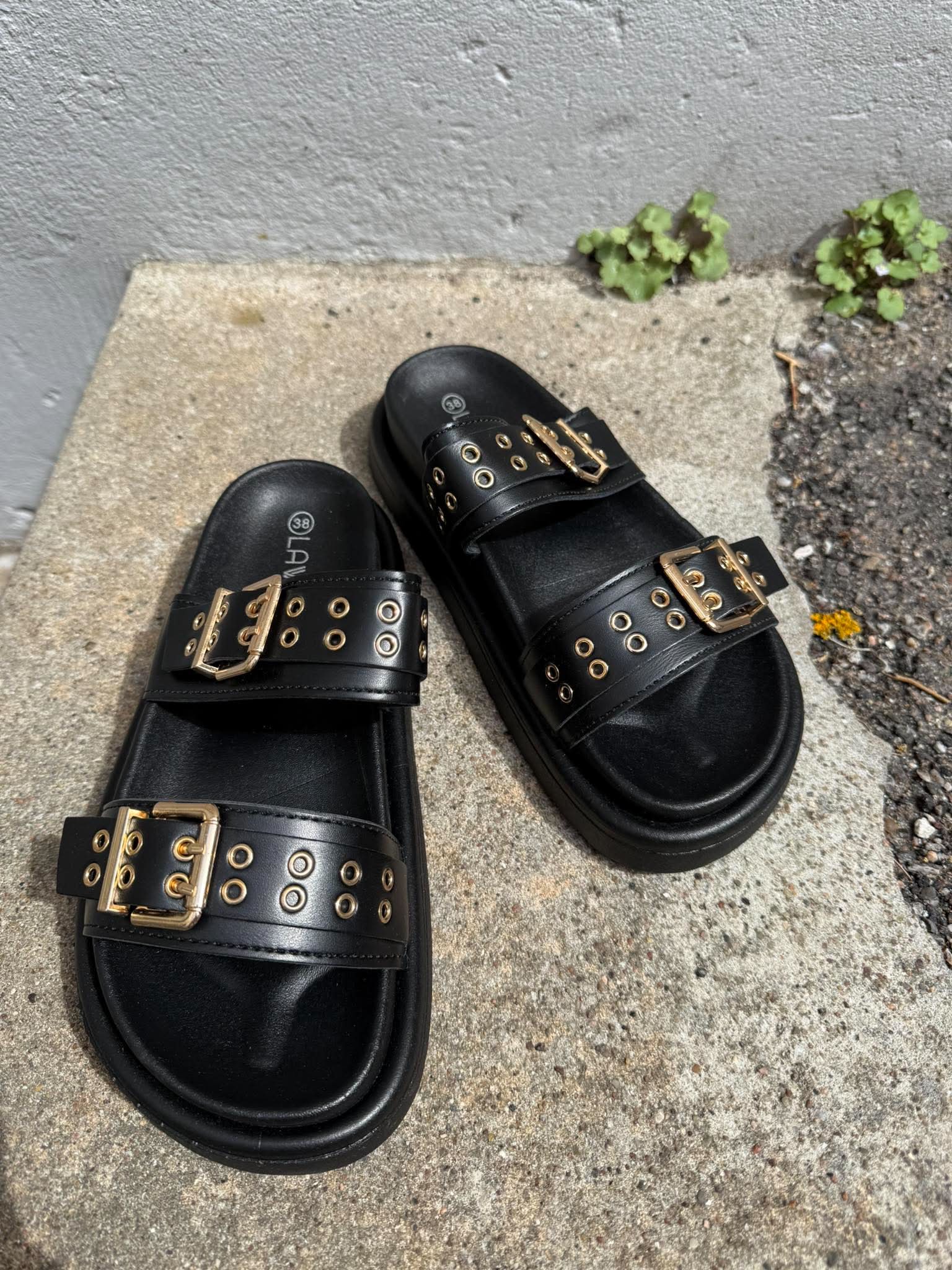 Holy Moly Sandals - Black