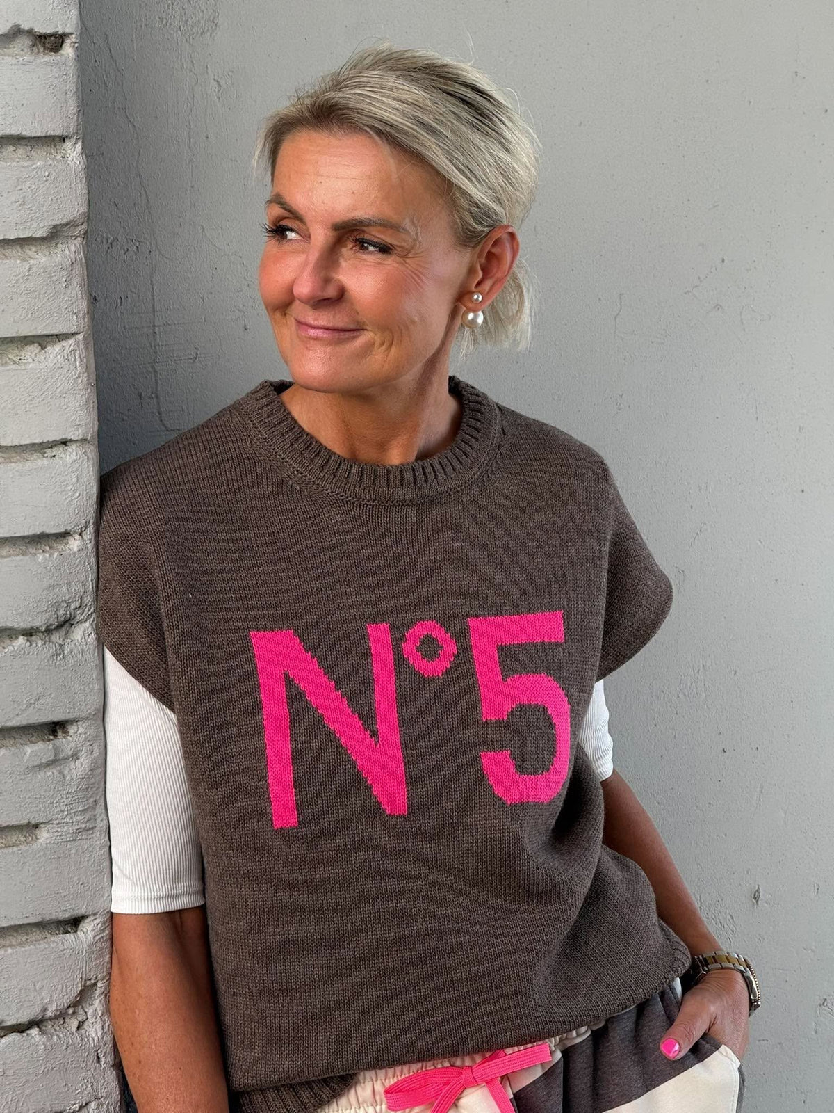 NO51 Knit Vest - Fango/Fuxia Pink