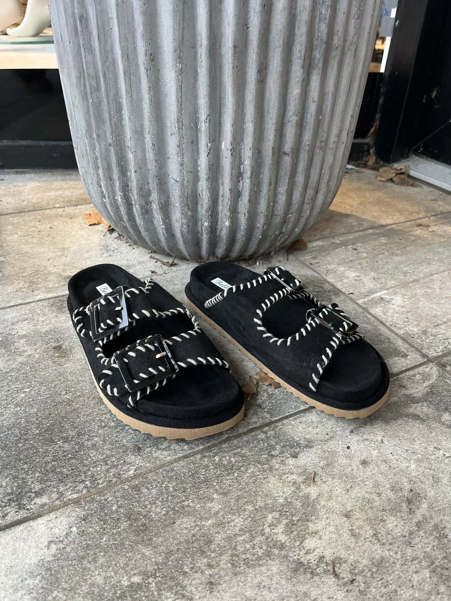 Simona Sandals - Black