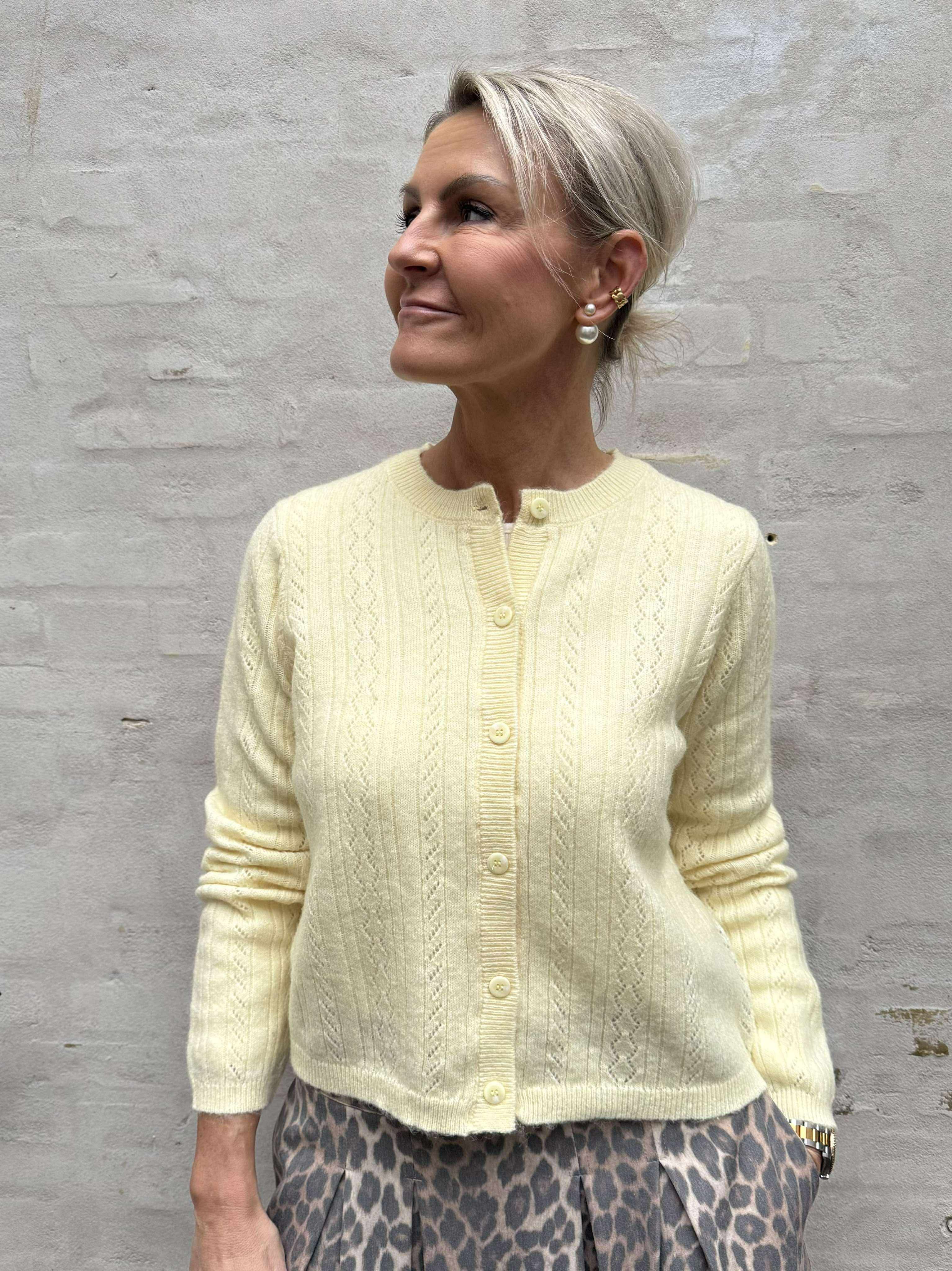 APRIL LIFE LS O-HALS CARDIGAN - Pastell Yellow_MELANGE