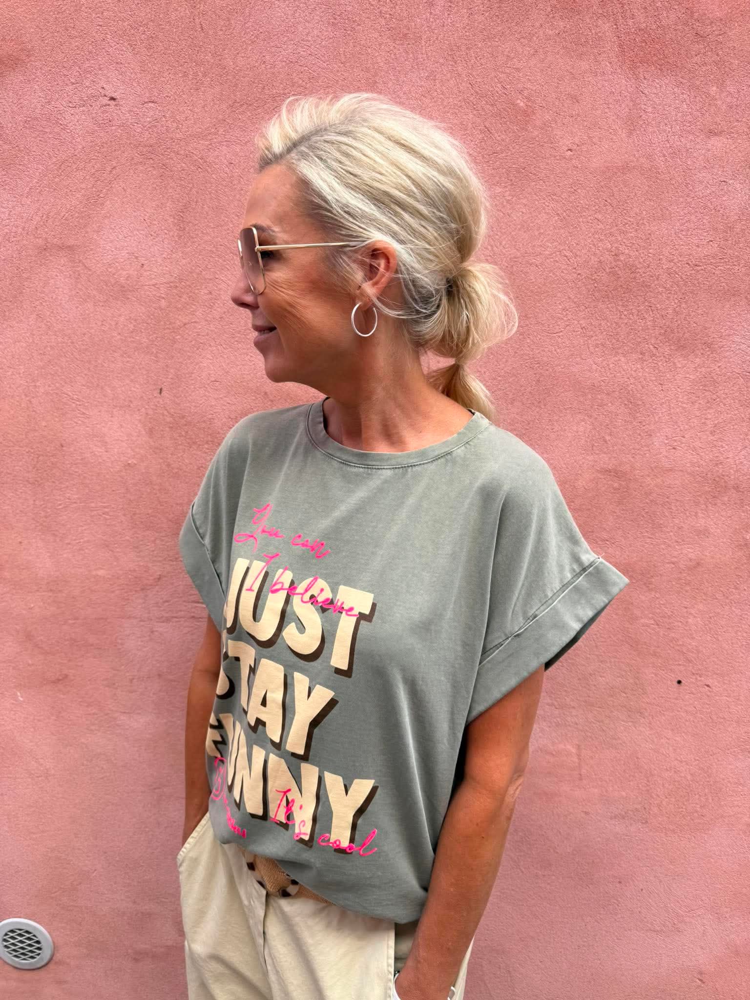 Funny Tee - Army/Pink