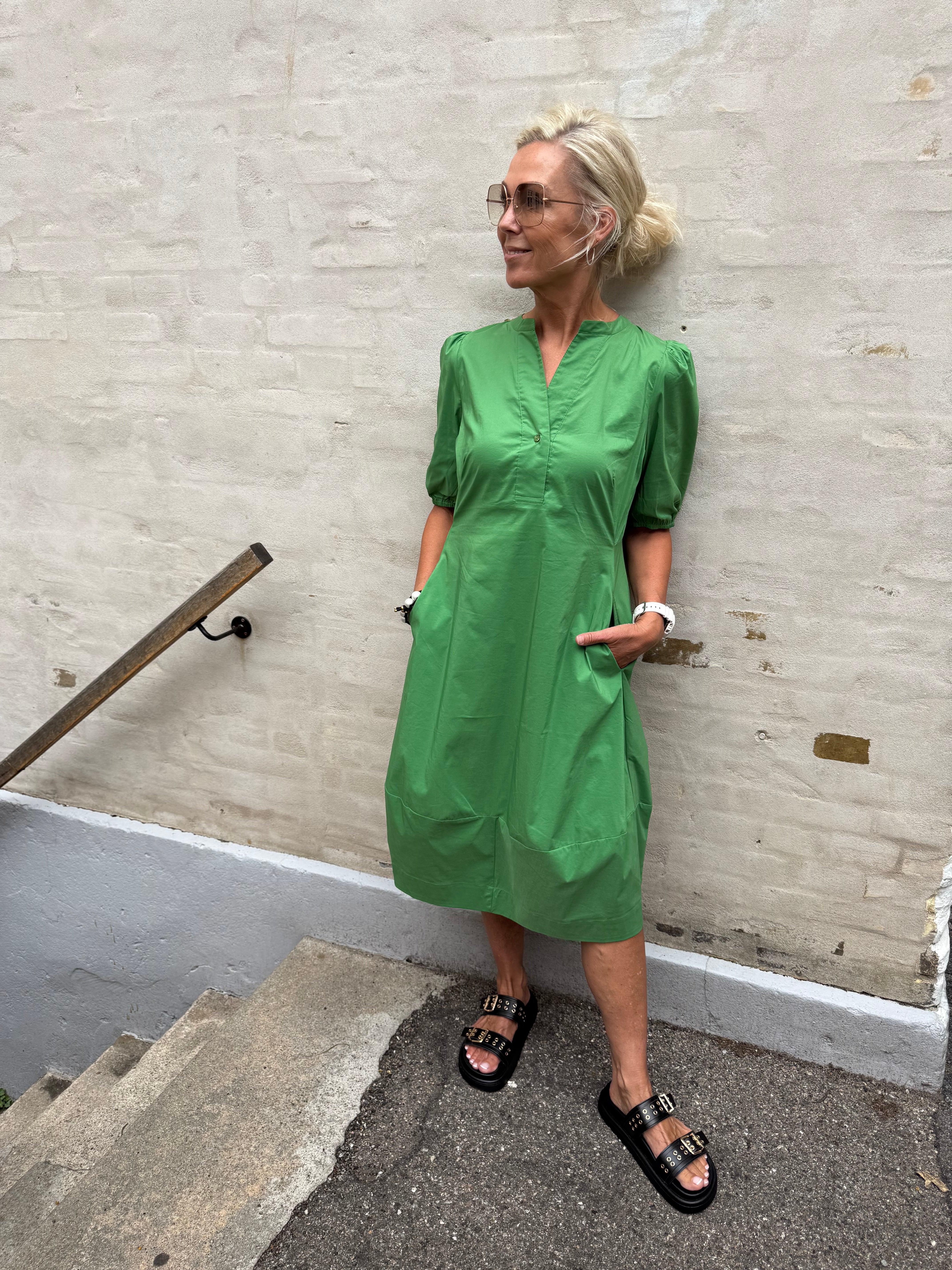 Antoinett SS Placket Dress - Mintgrön
