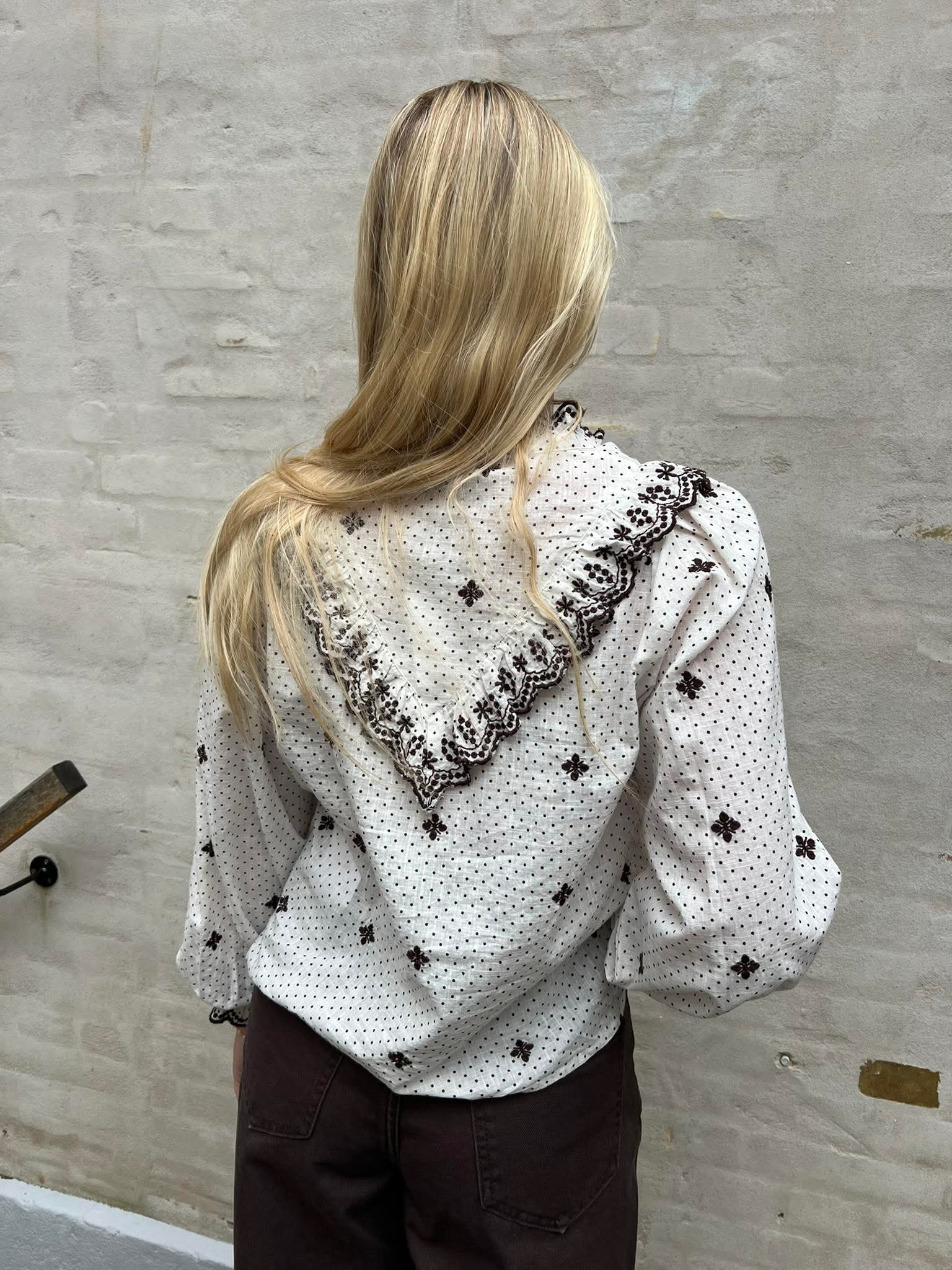 Degas Dot Blus - Off White