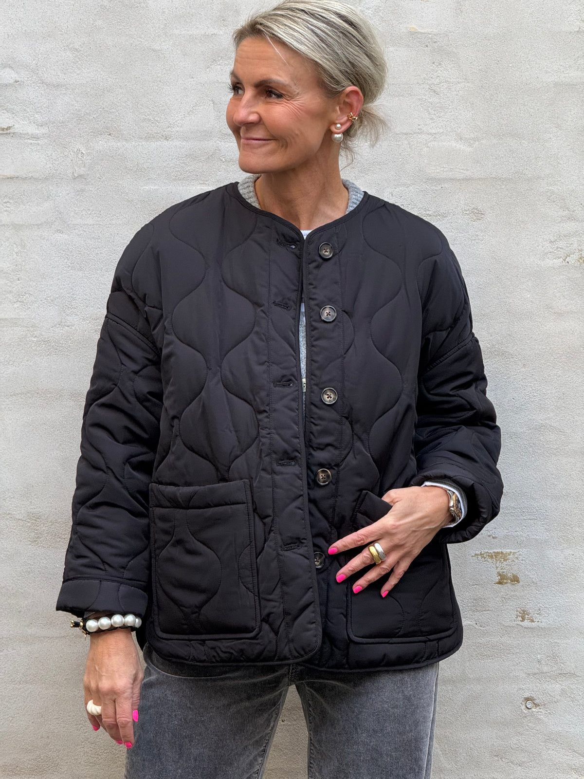 ALLIE QUILTED JACKET - Black