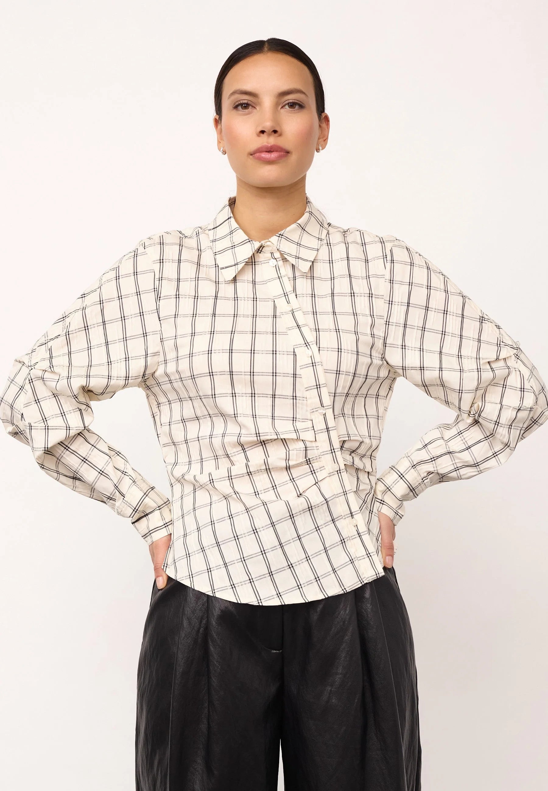BisoCC Asym Check Shirt - Off-White