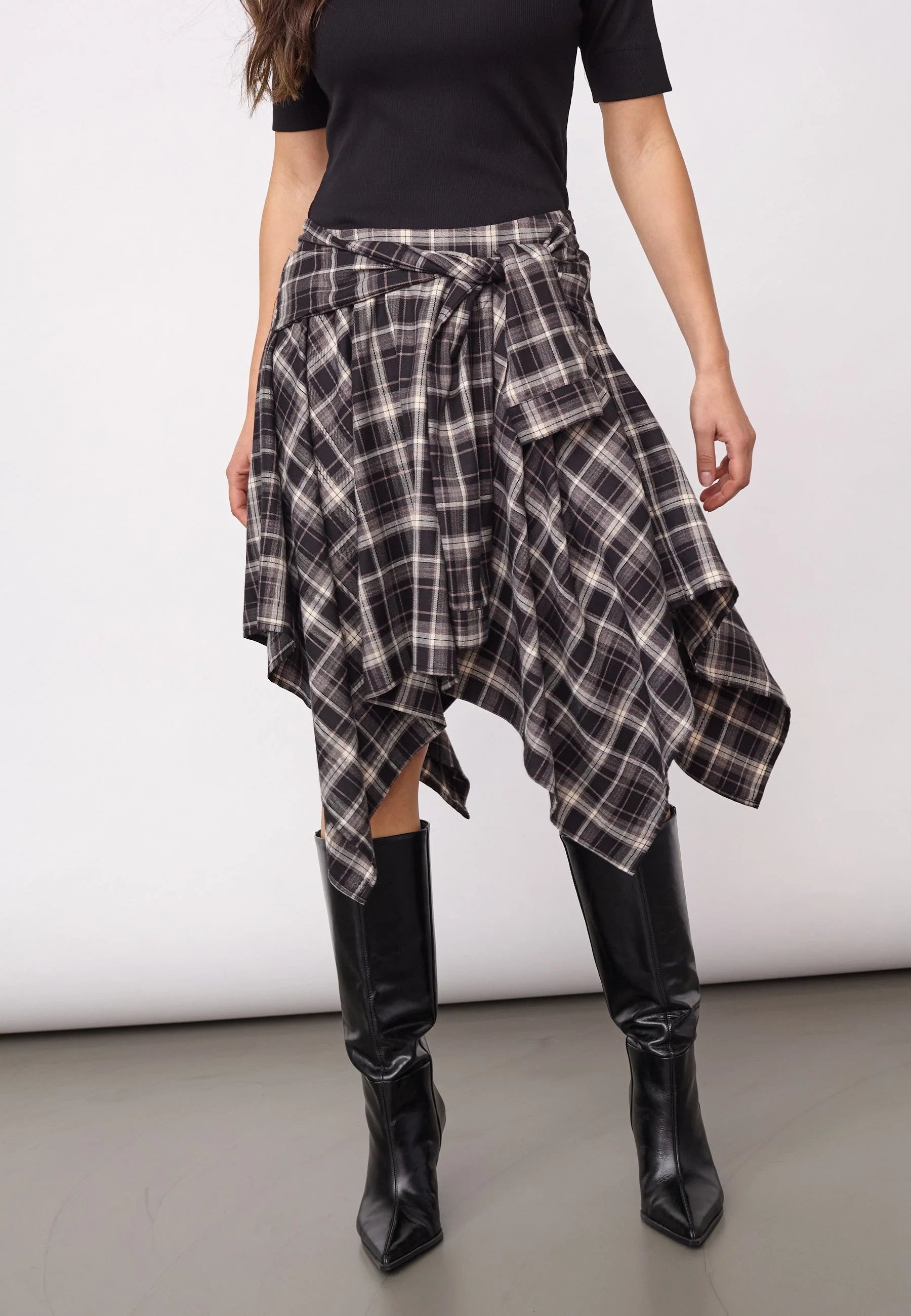 DagnyCC Check Tie Skirt - Black