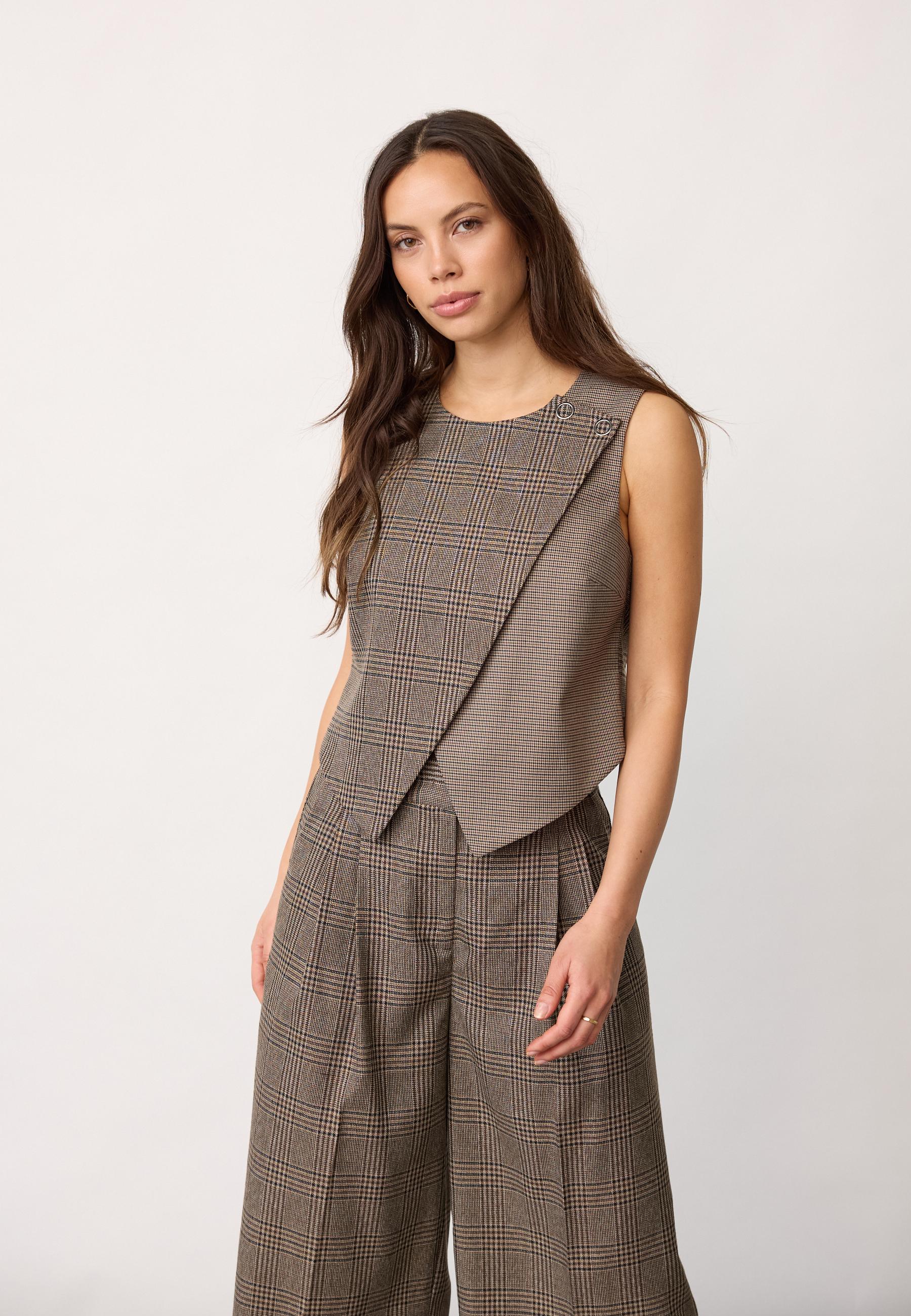 VeyaCC Check Wrap Vest - Brown