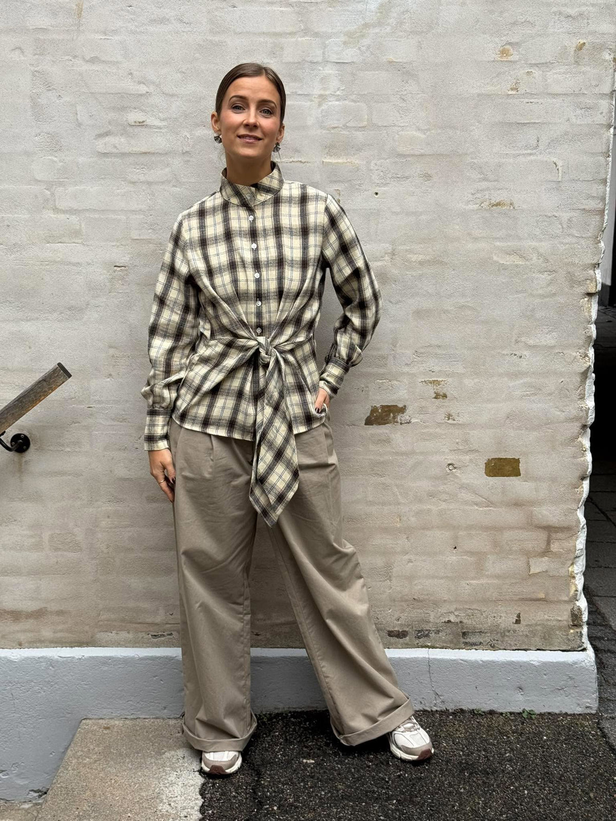Leann Wrap Check - Sand Check