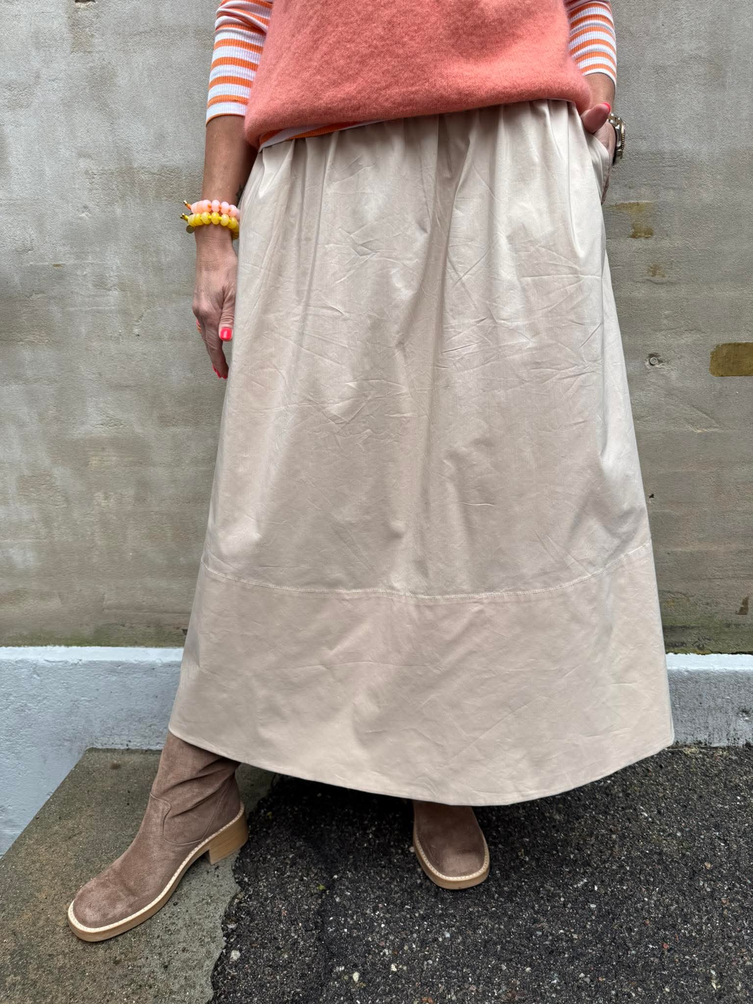 Yara Poplin kjol - Mörk sand