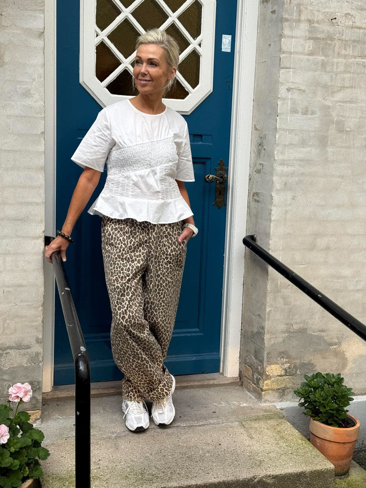 Ajda Antoinett SS Blouse - Spring Gardenia
