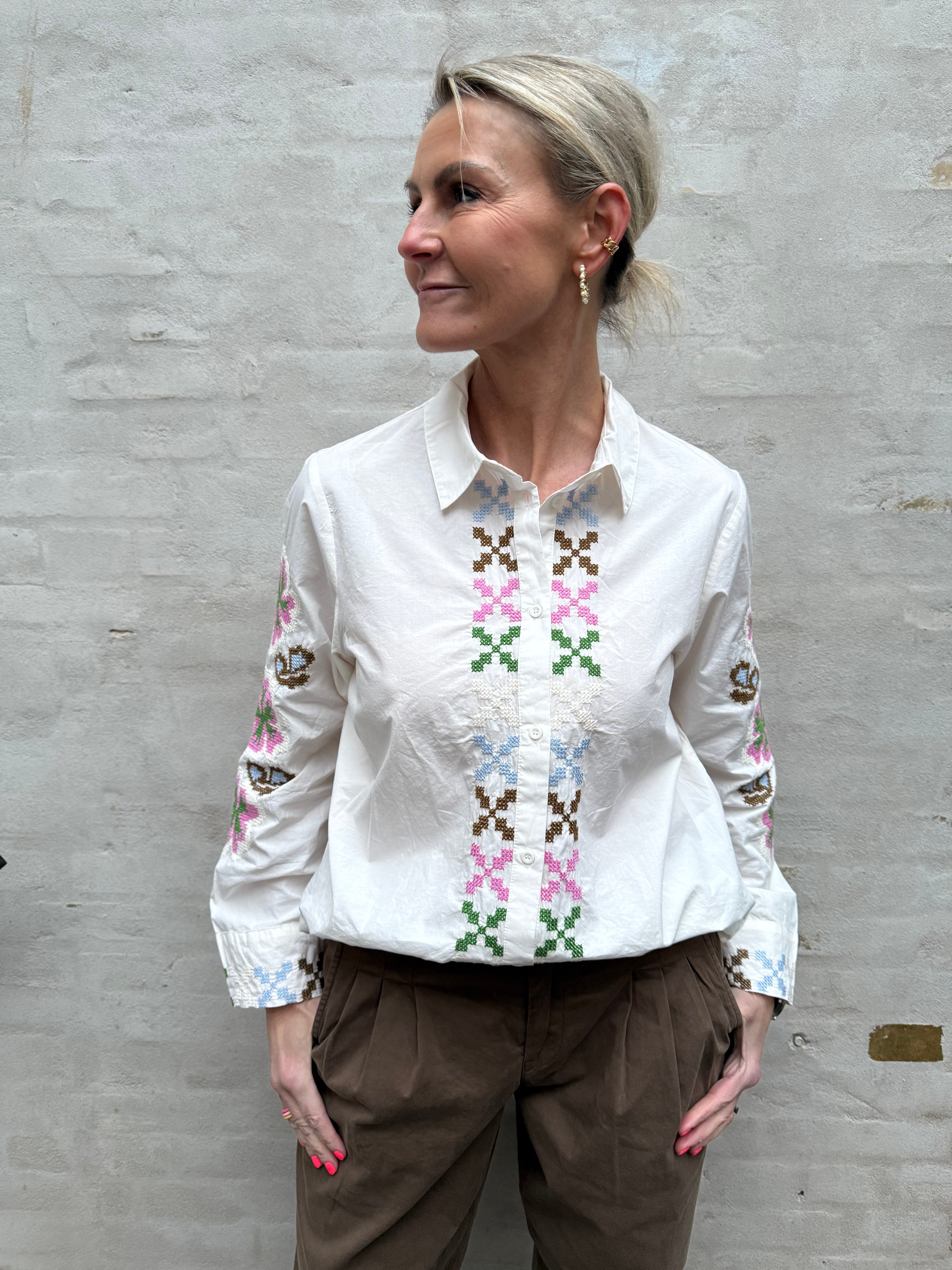 Breezy Shirt - Spring Gardenia