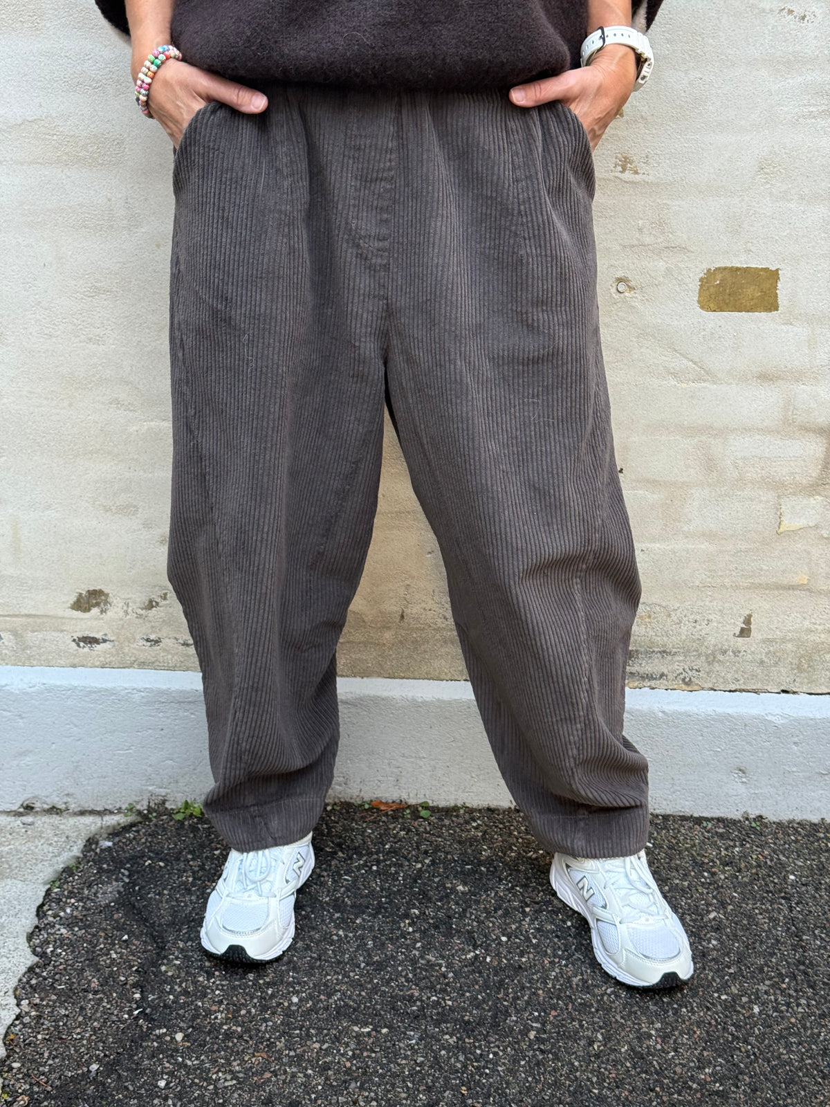 Vera Corduroy Pants - Dark Brown