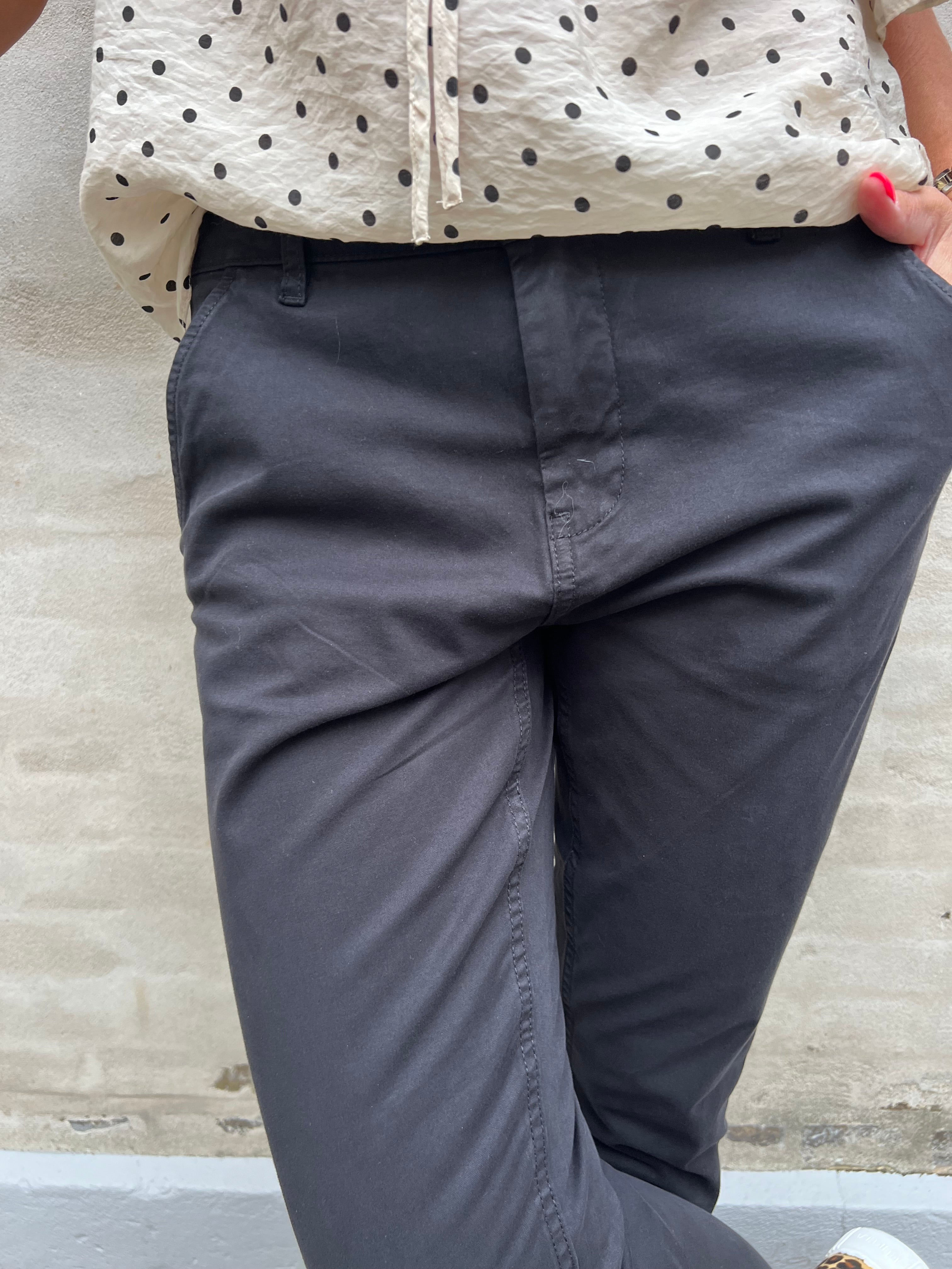 Brita cropped byxor - Svart