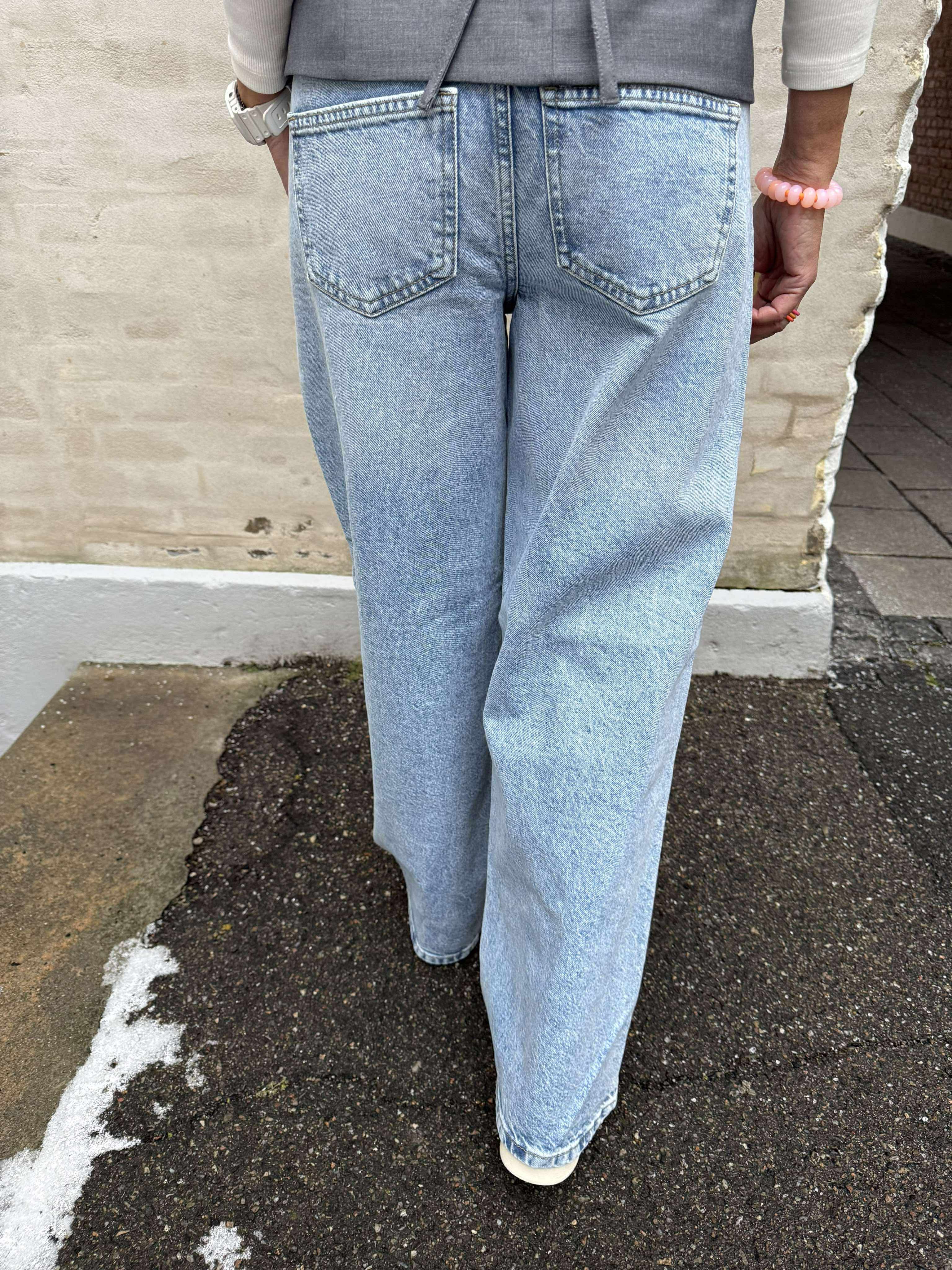 Selma vida jeans med låg midja - Ljusblå Denim