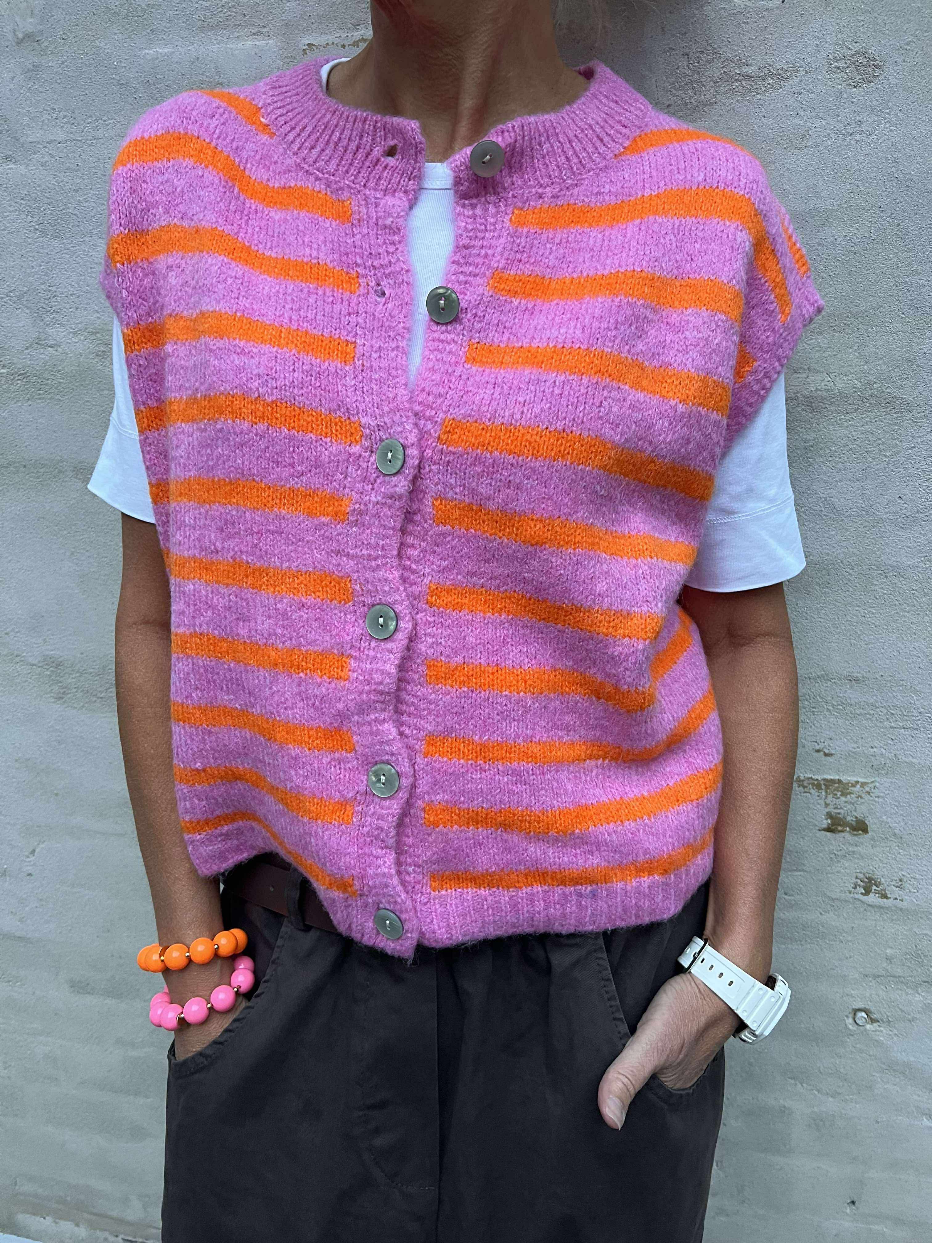 Vigga Sticka - Väst rosa