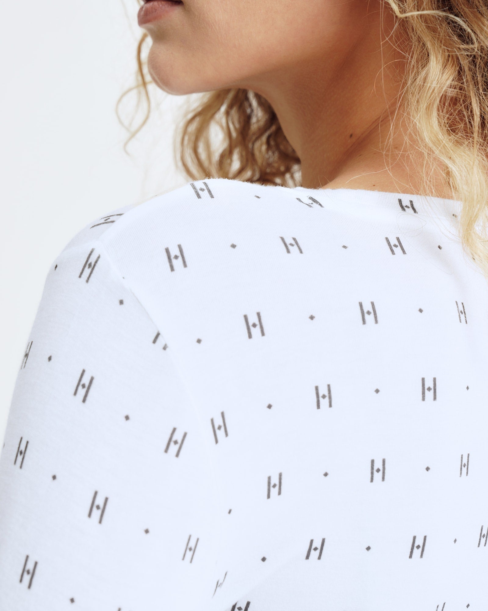 HTD tee l/s Cashmere Blend - White