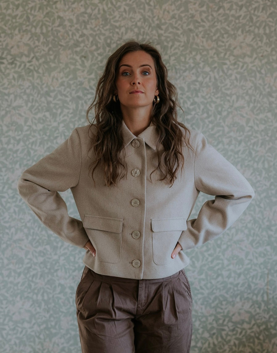 CALLIE LIFE SHORT JACKA - Rökelse Melange