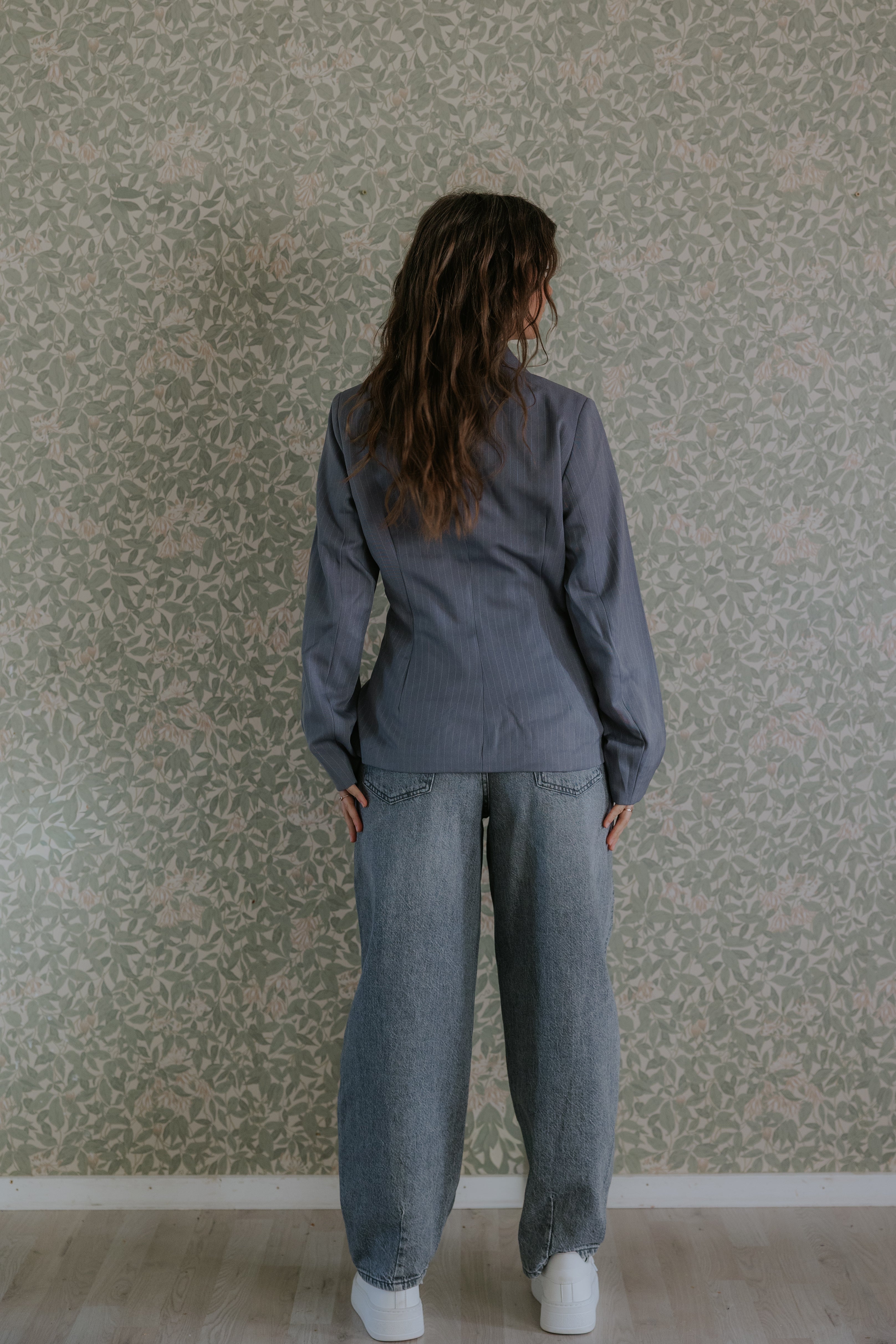 FALKA LS PASSAD NÅLSRIPAD BLAZER - Grå kritstripe