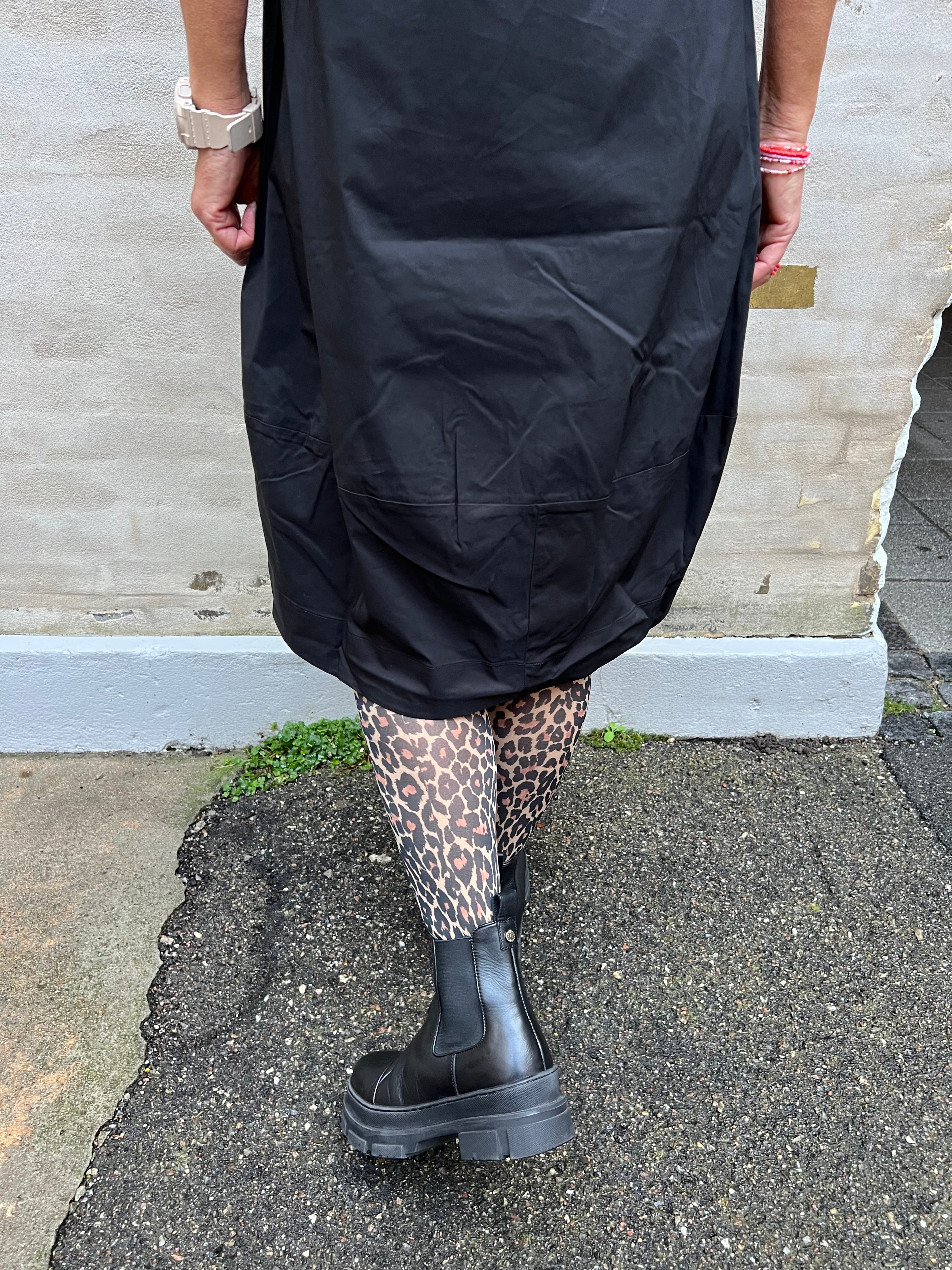 Antoinette 3/4-ärm klänning svart