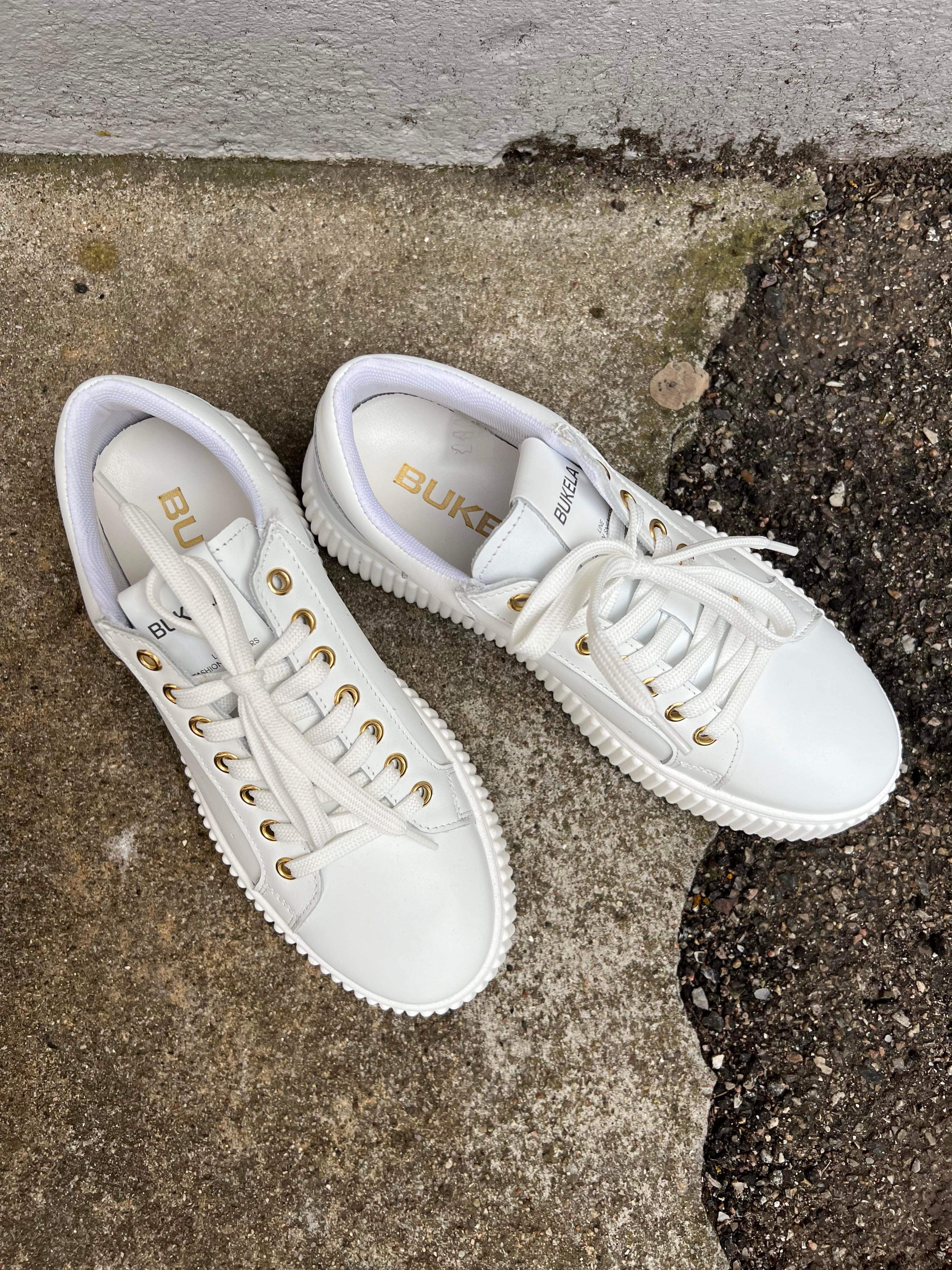 Court Sneakers - White