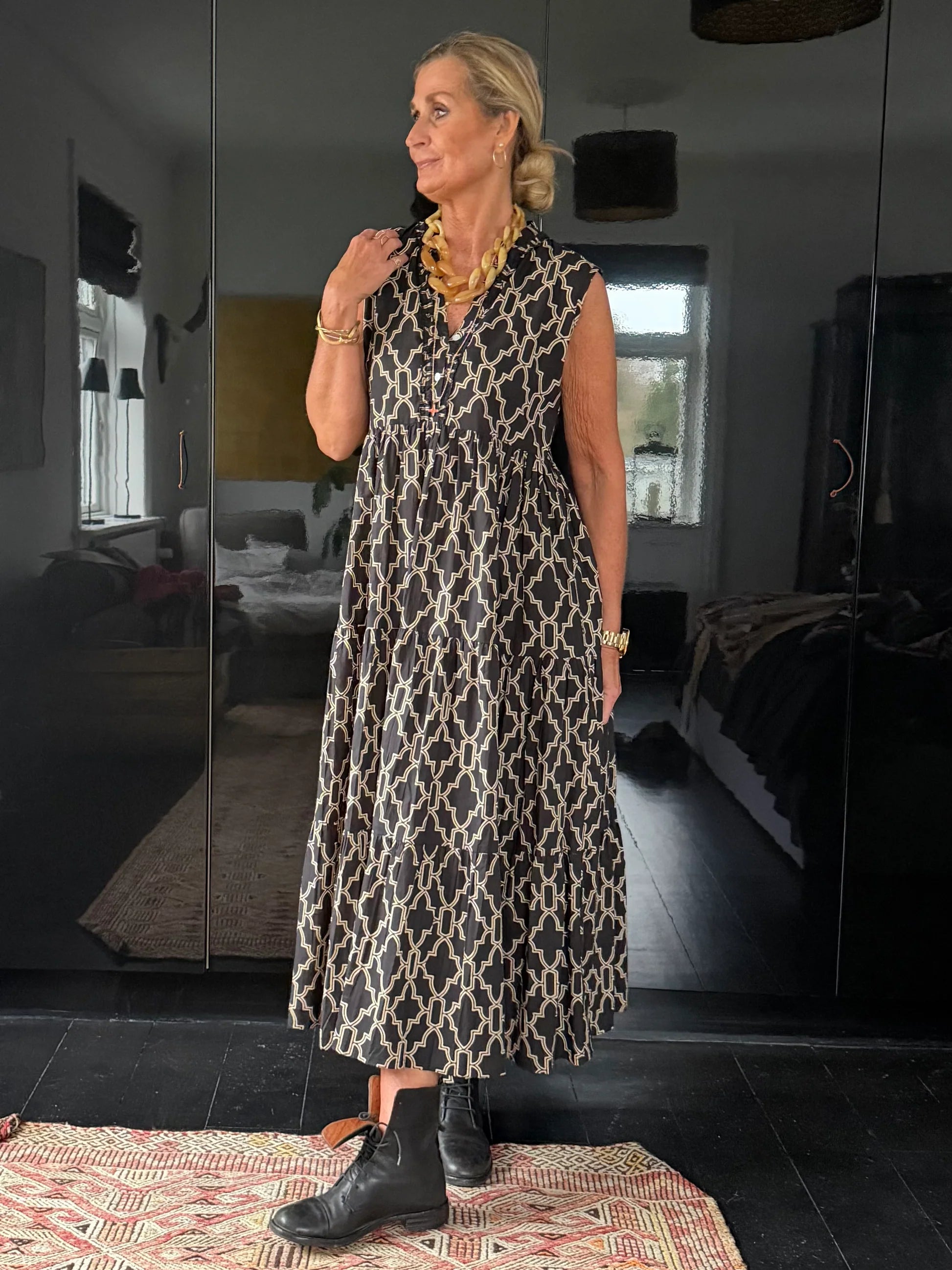 Geisha Dress - Black and Beige