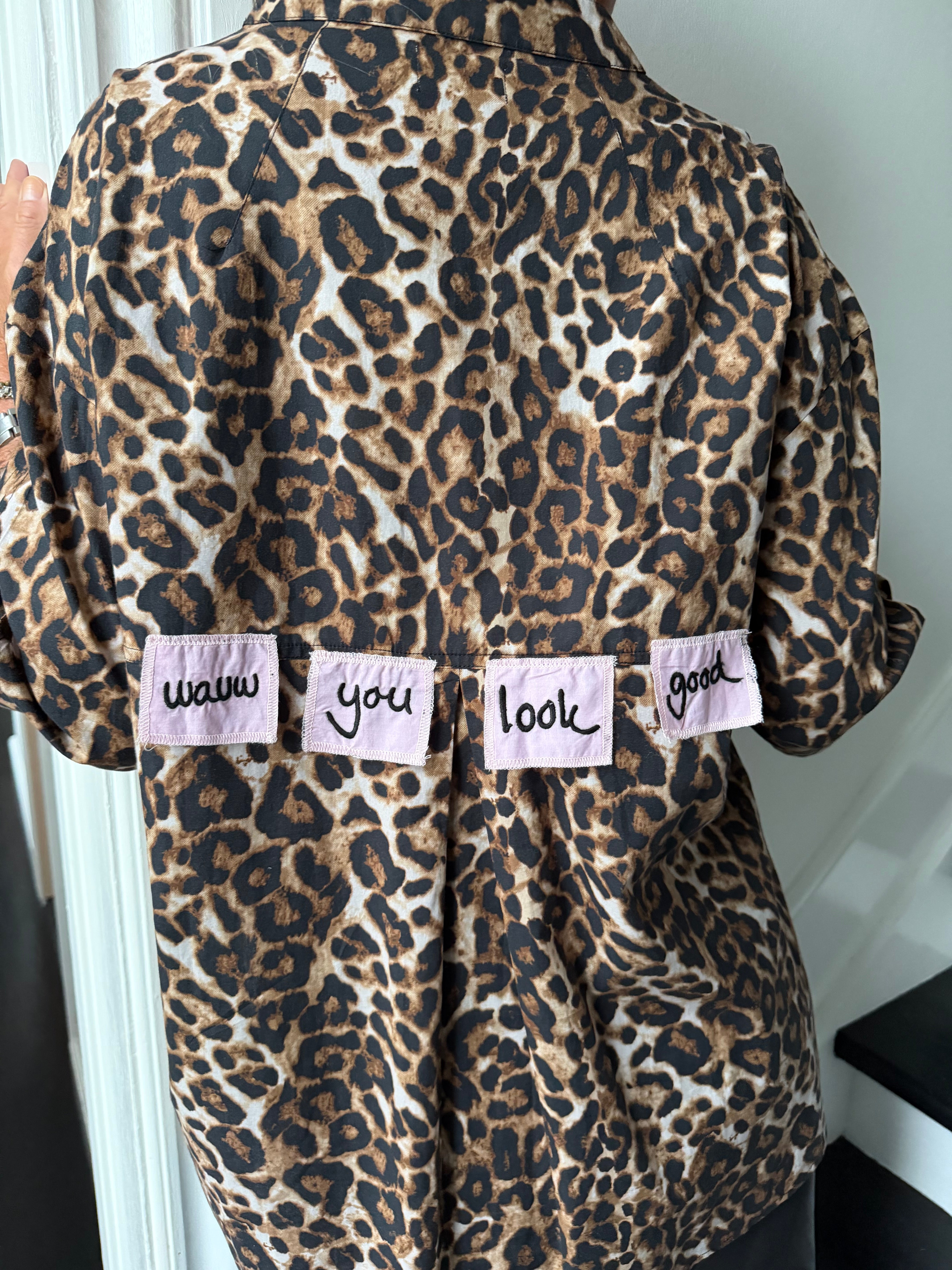 Luna Shirt Wauw You Look Good - Leo