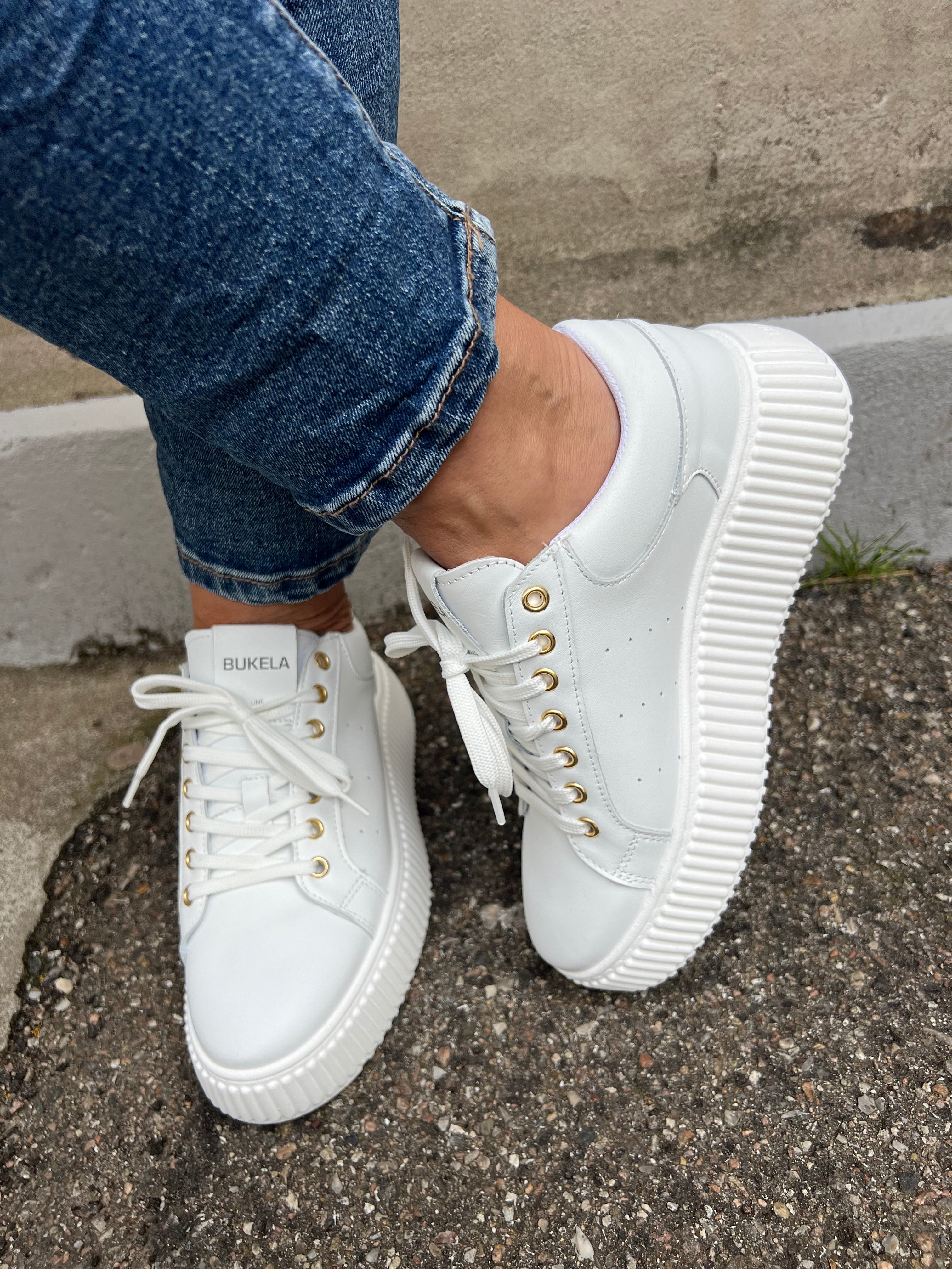 Court Sneakers - White