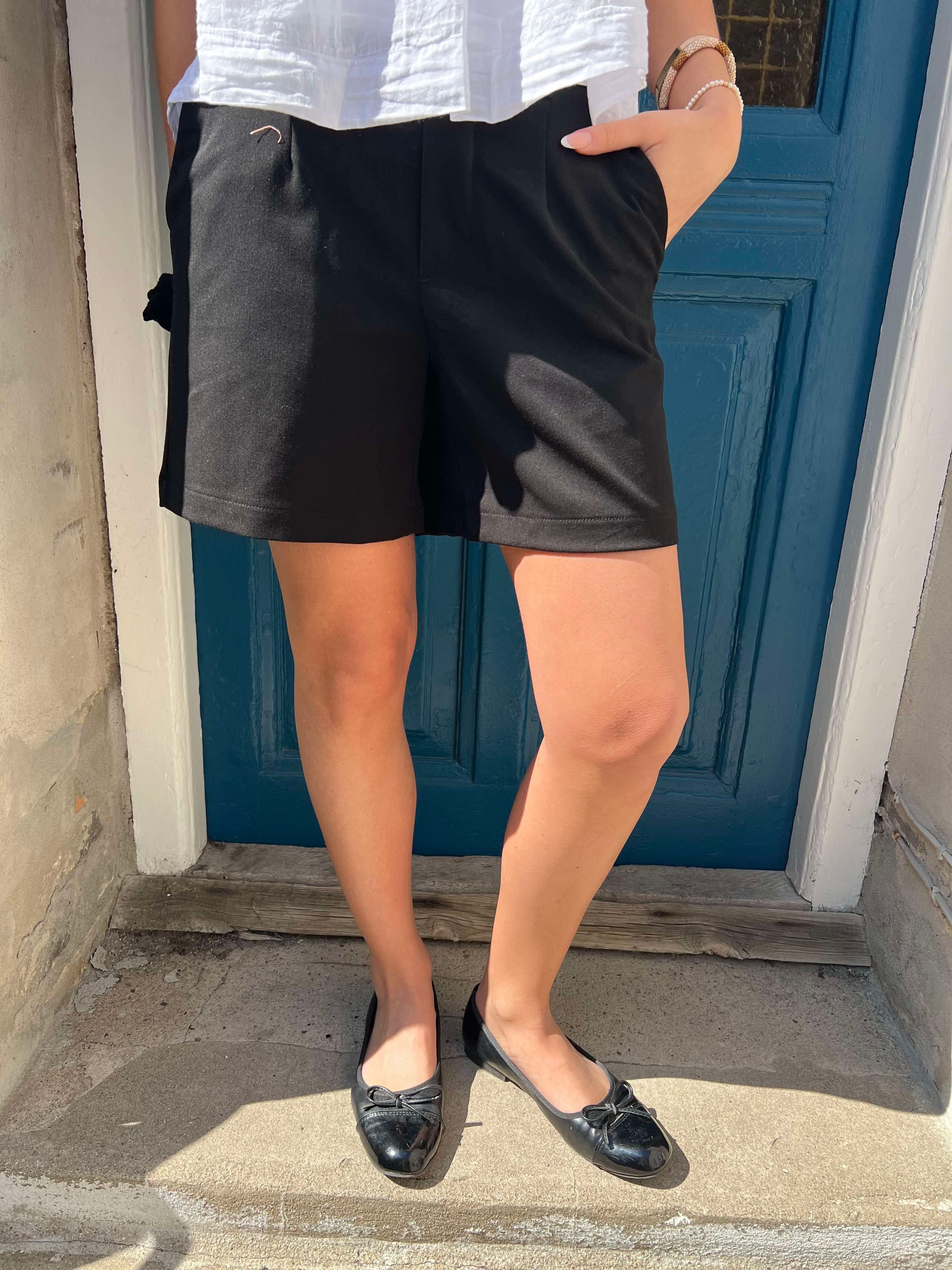 Lisa Shorts Svart