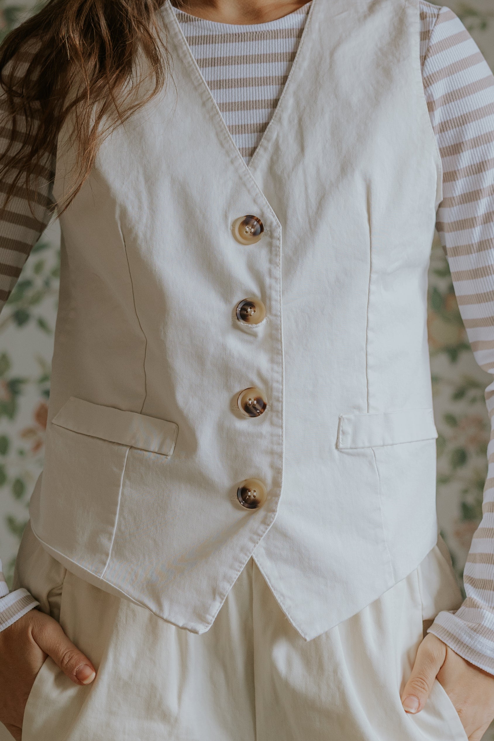 Nicoletta Väst - Off White